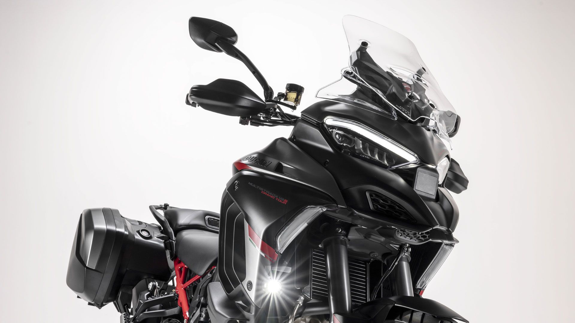 Ducati Multistrada V4 S Grand Tour 2024 Estudio (11)