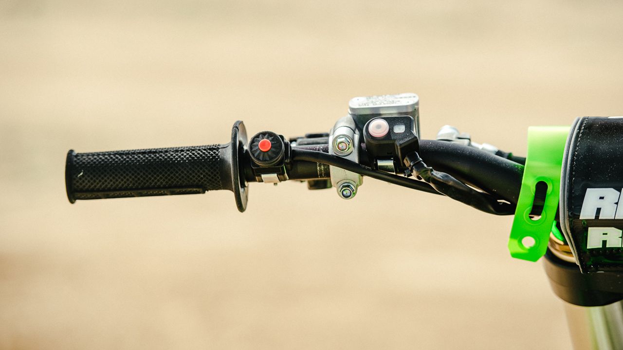 Kawasaki KX 250 2023 (20)