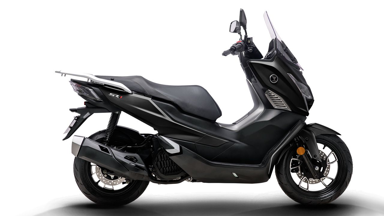 Voge SR1 125 (4)