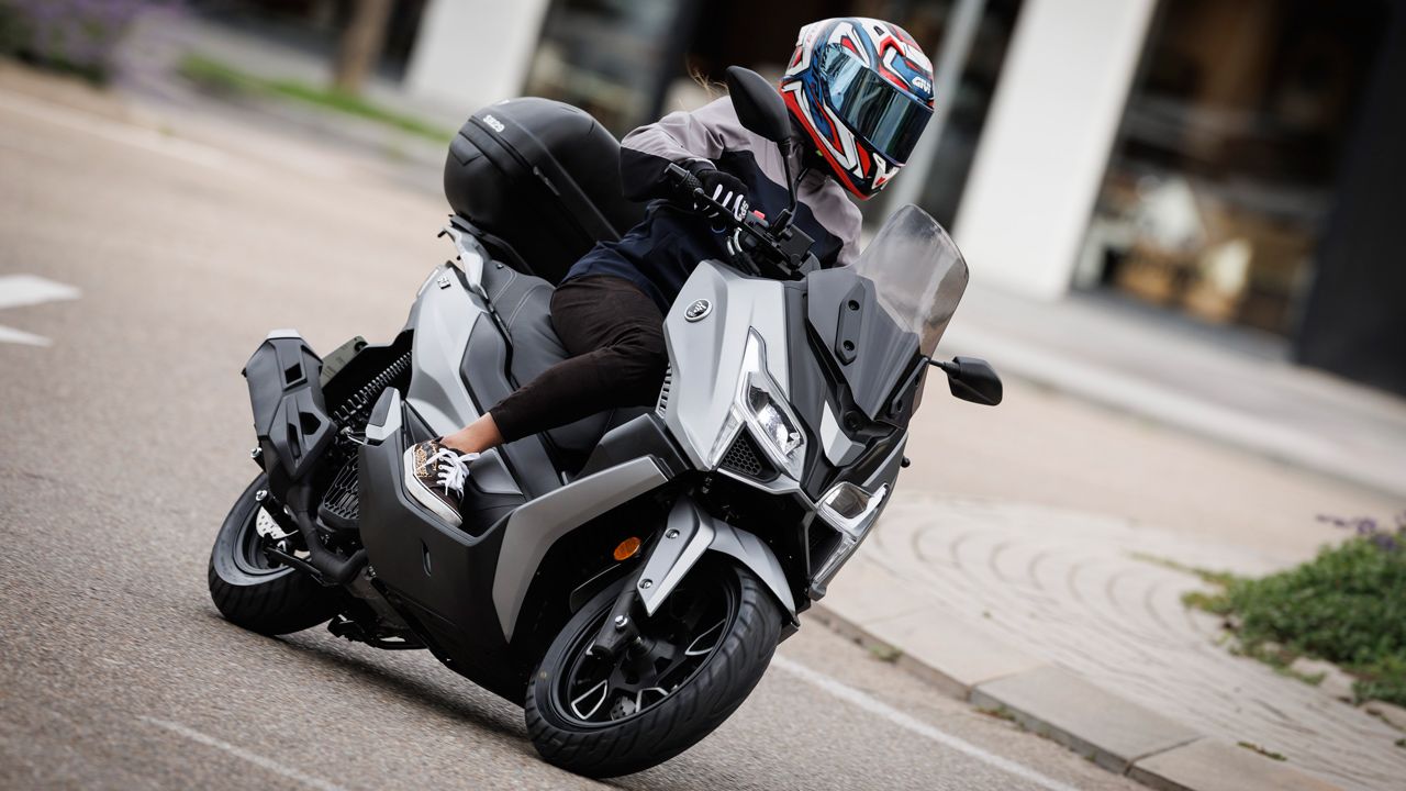 Voge SR1 125 (9)