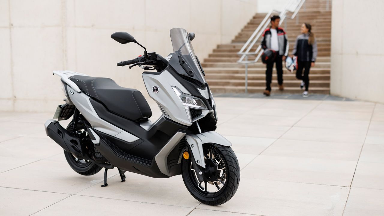 Voge SR1 125 (13)