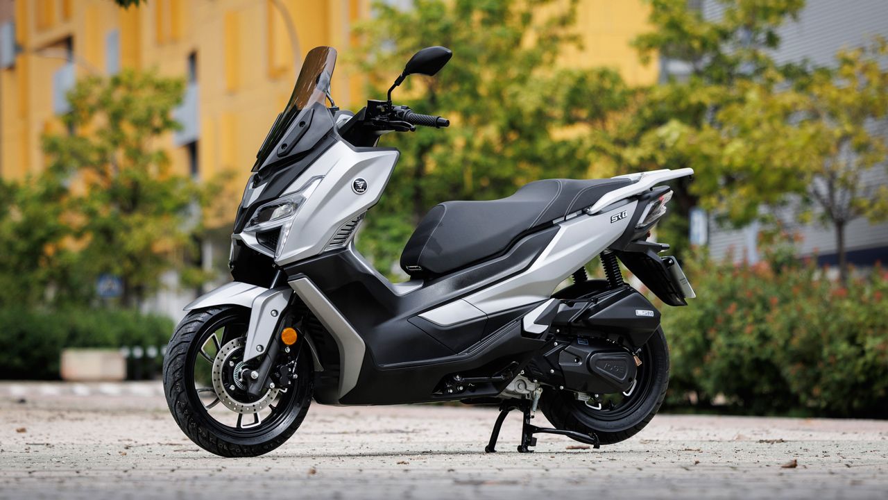 Voge SR1 125 (17)