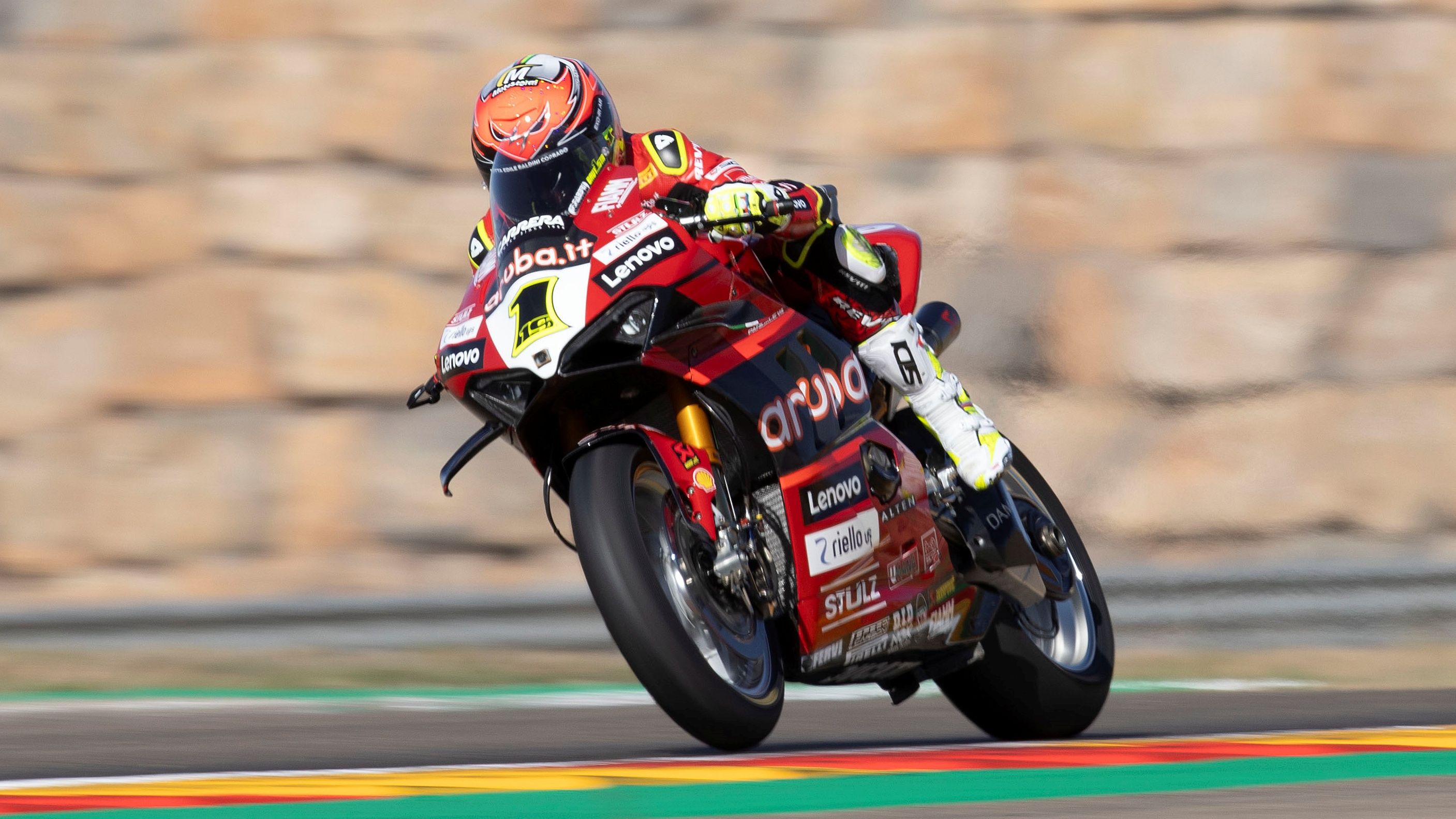 Álvaro Bautista ha liderado los libres en Motorland