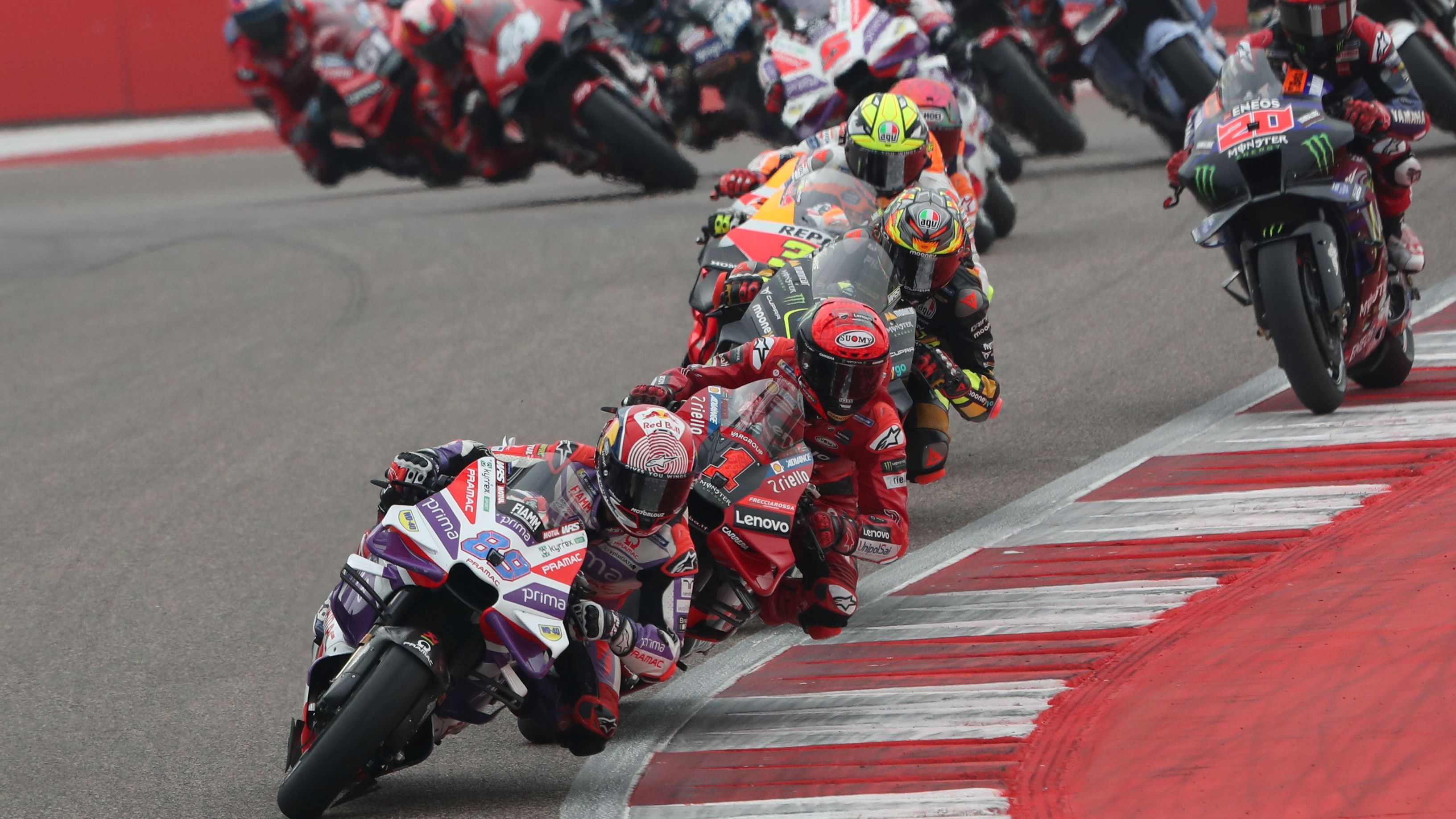 Jorge Martín lidera ante Pecco Bagnaia y Marco Bezzecchi, MotoGP India 2023
