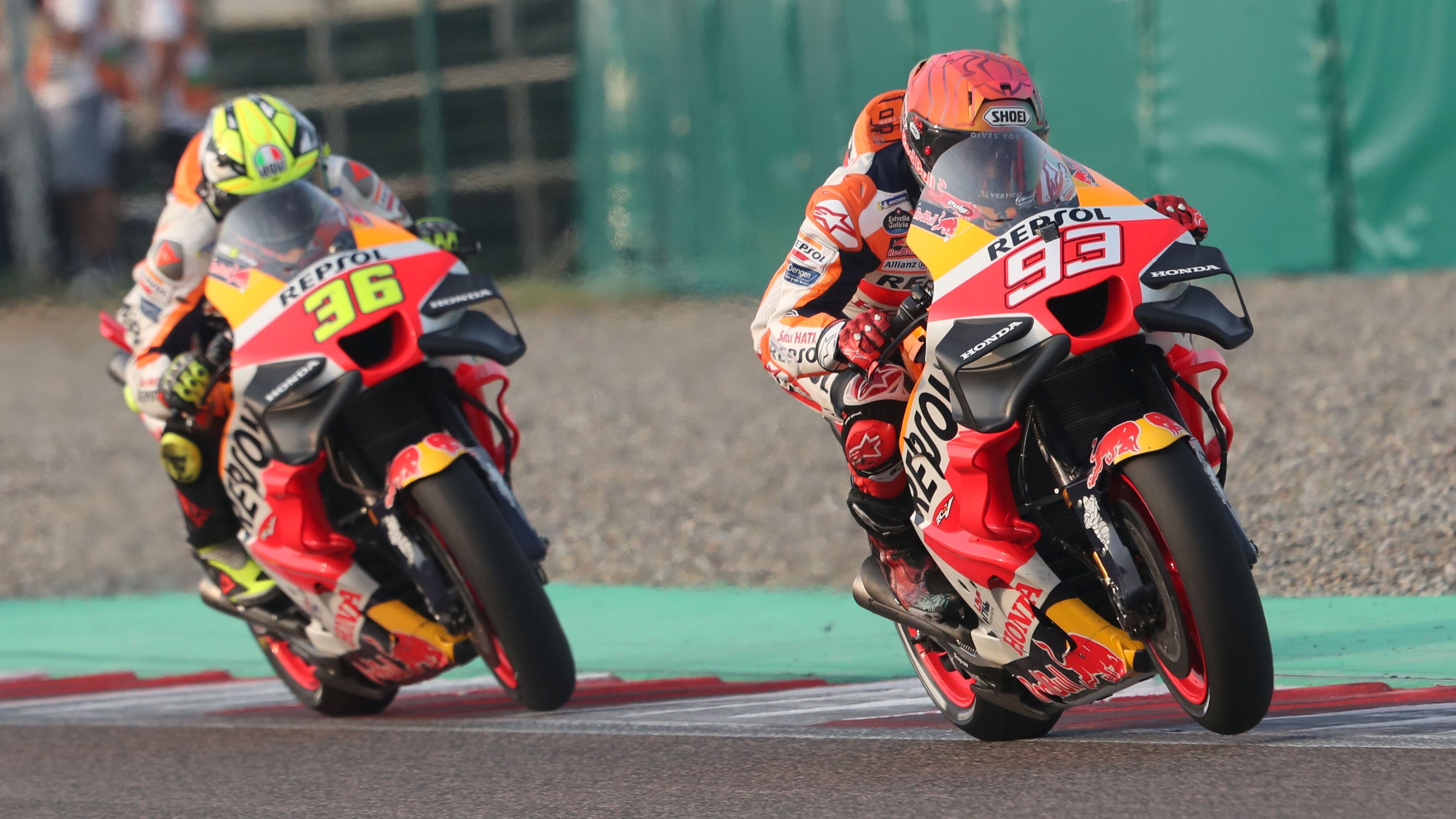 Marc Márquez seguido por Joan Mir, MotoGP India 2023
