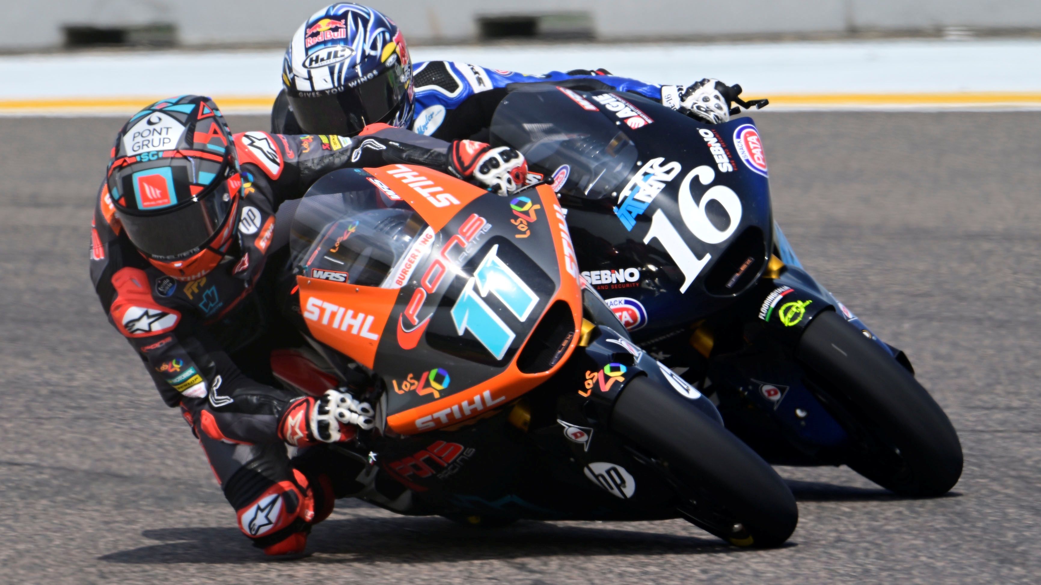 Sergio García y Joe Roberts luchando por el podio, Moto2 India 2023