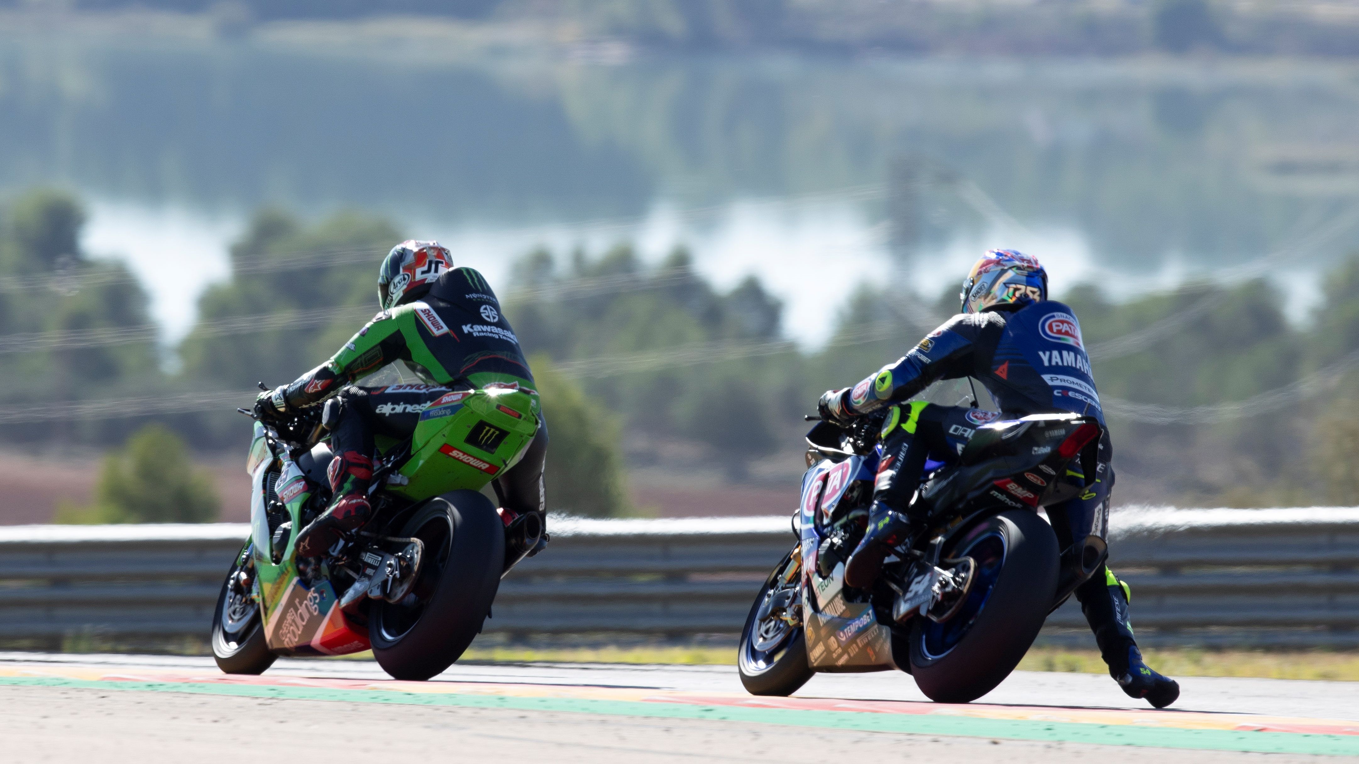 Toprak Razgatlioglu a rueda de Jonathan Rea, WSBK Motorland 2023
