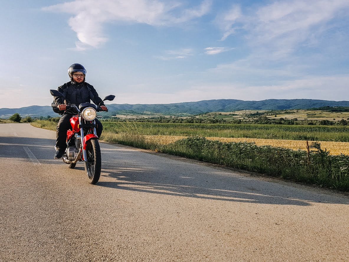 Consejos para conducir motos para bajitos