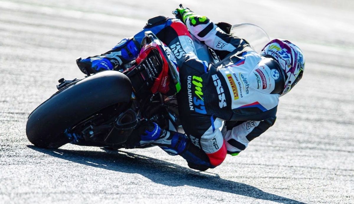 Ilya Mikhalchik ganó la primera carrera para posponer el título Ilya Mikhalchik ganó la primera carrera para posponer el título