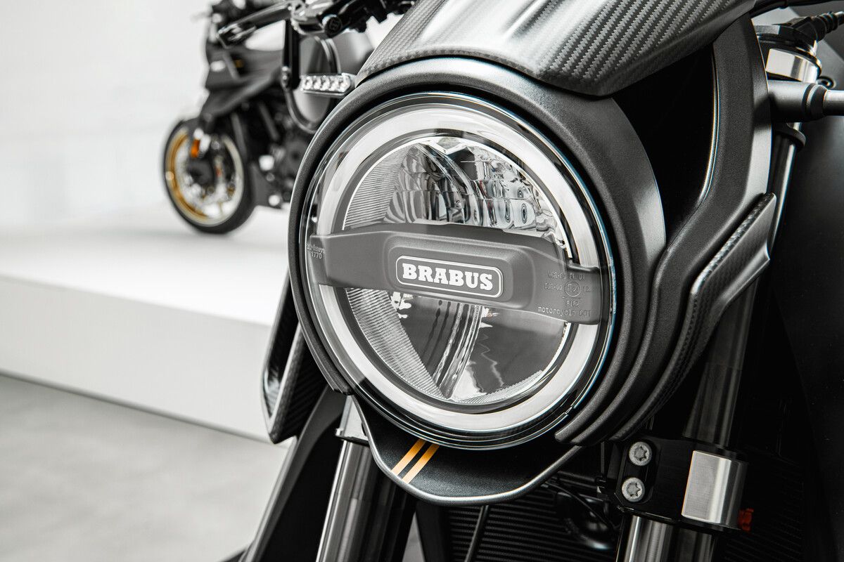 BRABUS 1300 R MASTERPIECE EDITION. 
