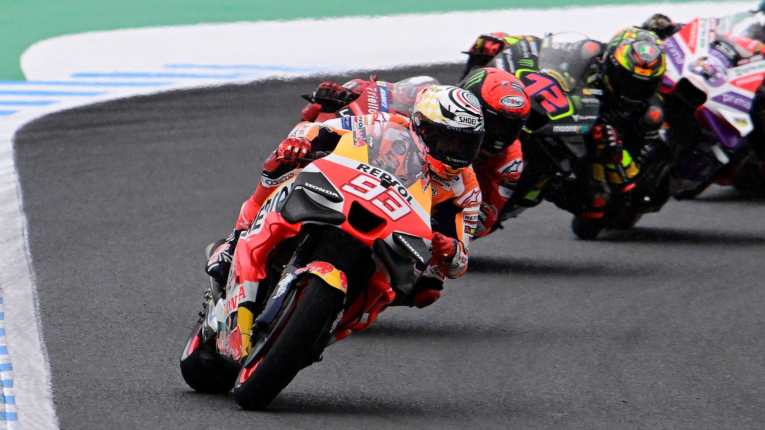Marc Márquez seguido por Pecco Bagnaia, Marco Bezzecchi y Jorge Martín, MotoGP Japón 2023