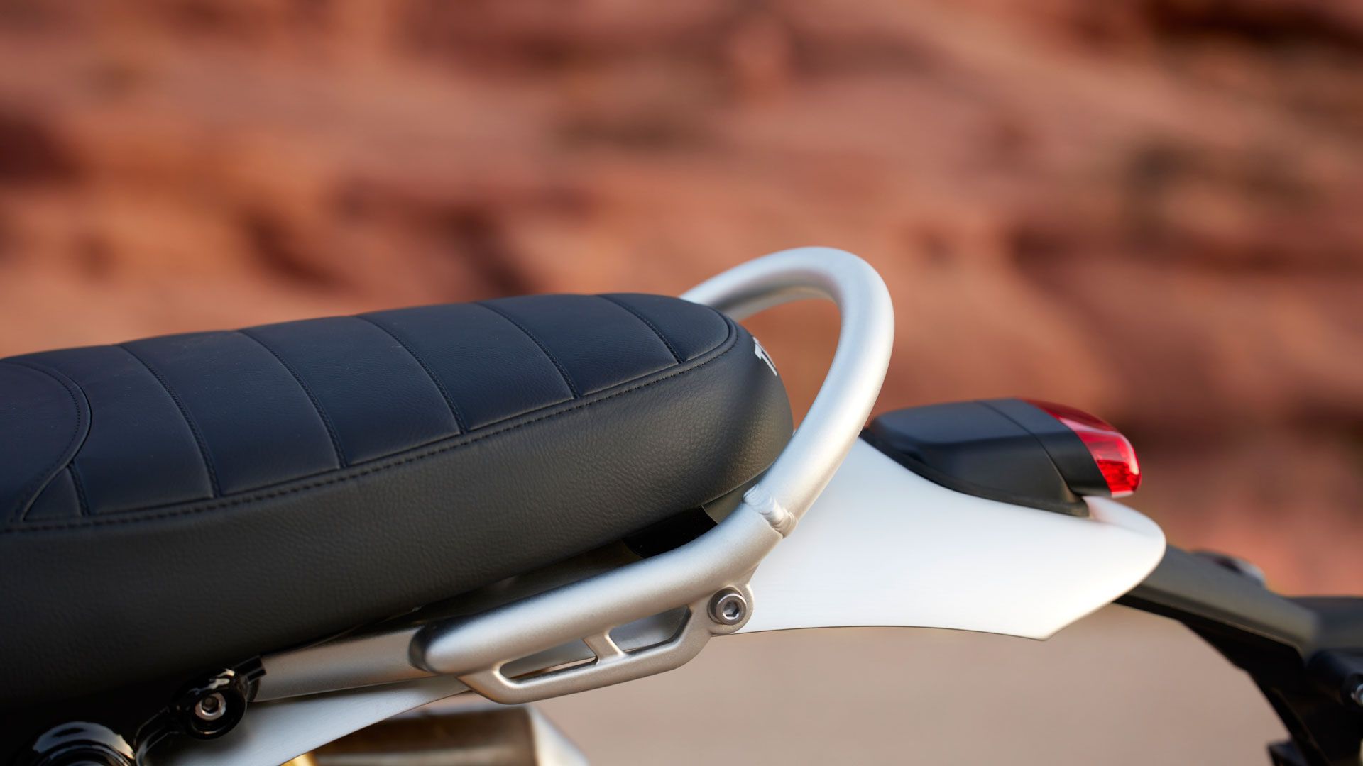 Triumph Scrambler 1200XE 20Y24 Detalles (16)