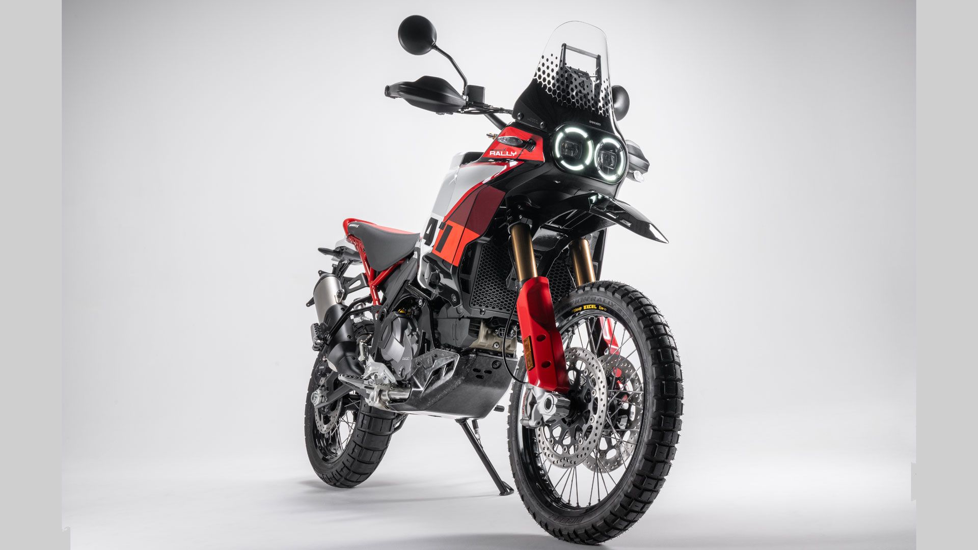 Ducati DesertX Rally 2024 Estudio (7)