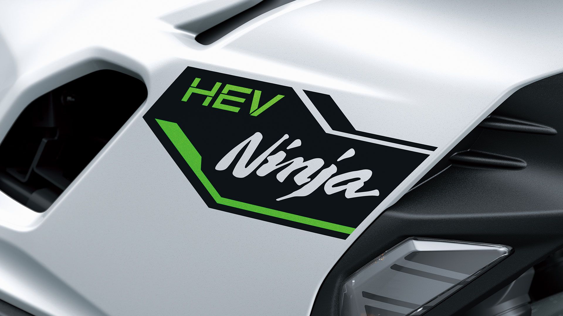 Kawasaki Ninja 7 HEV 2024 Detalles (3)