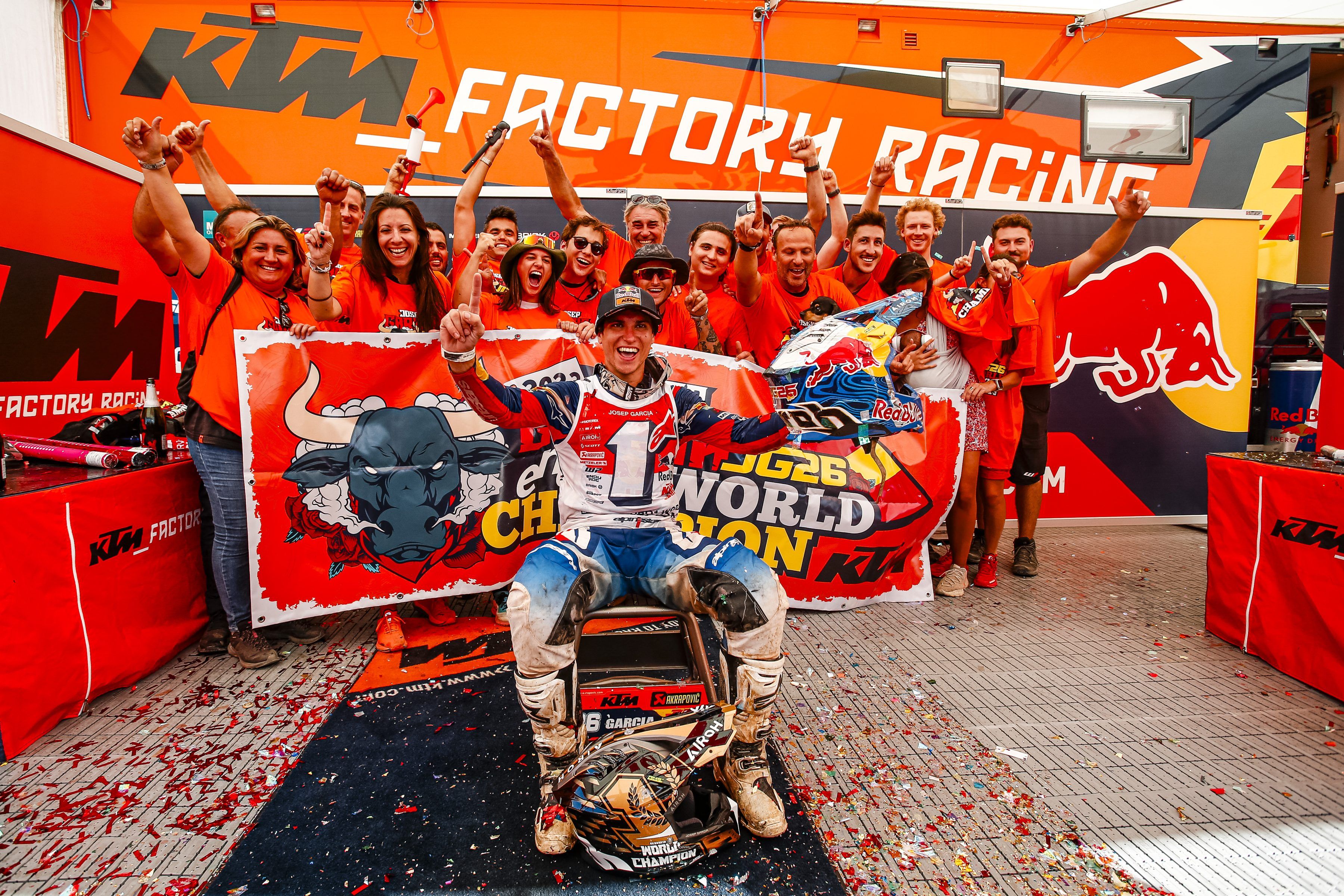 Josep García, Campeón del Mundo E1. Holcombe Campeón EnduroGP & E2, y  Freeman de Enduro 3. 
