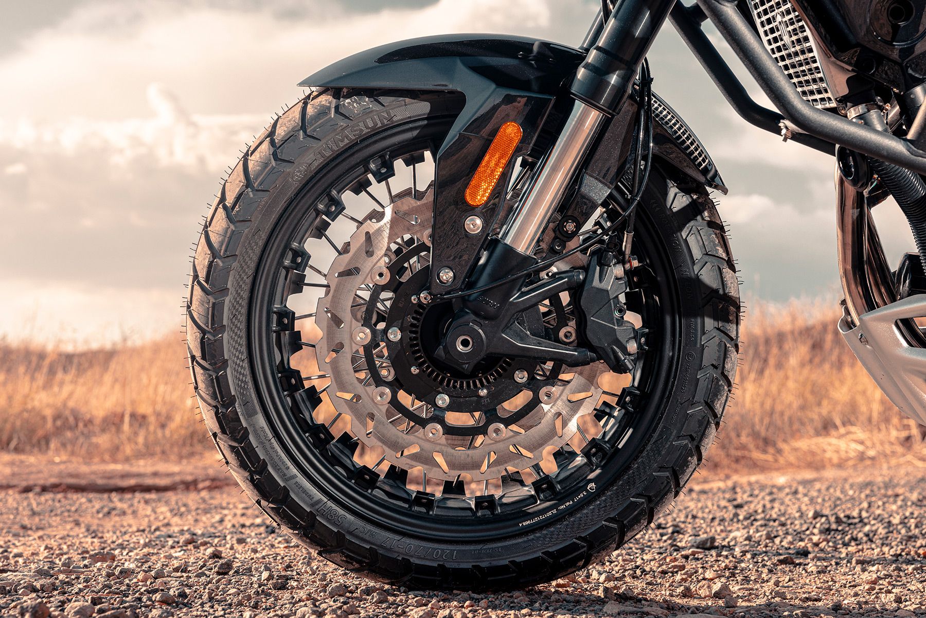 Mitt 530 TT Adventure detalles (5)