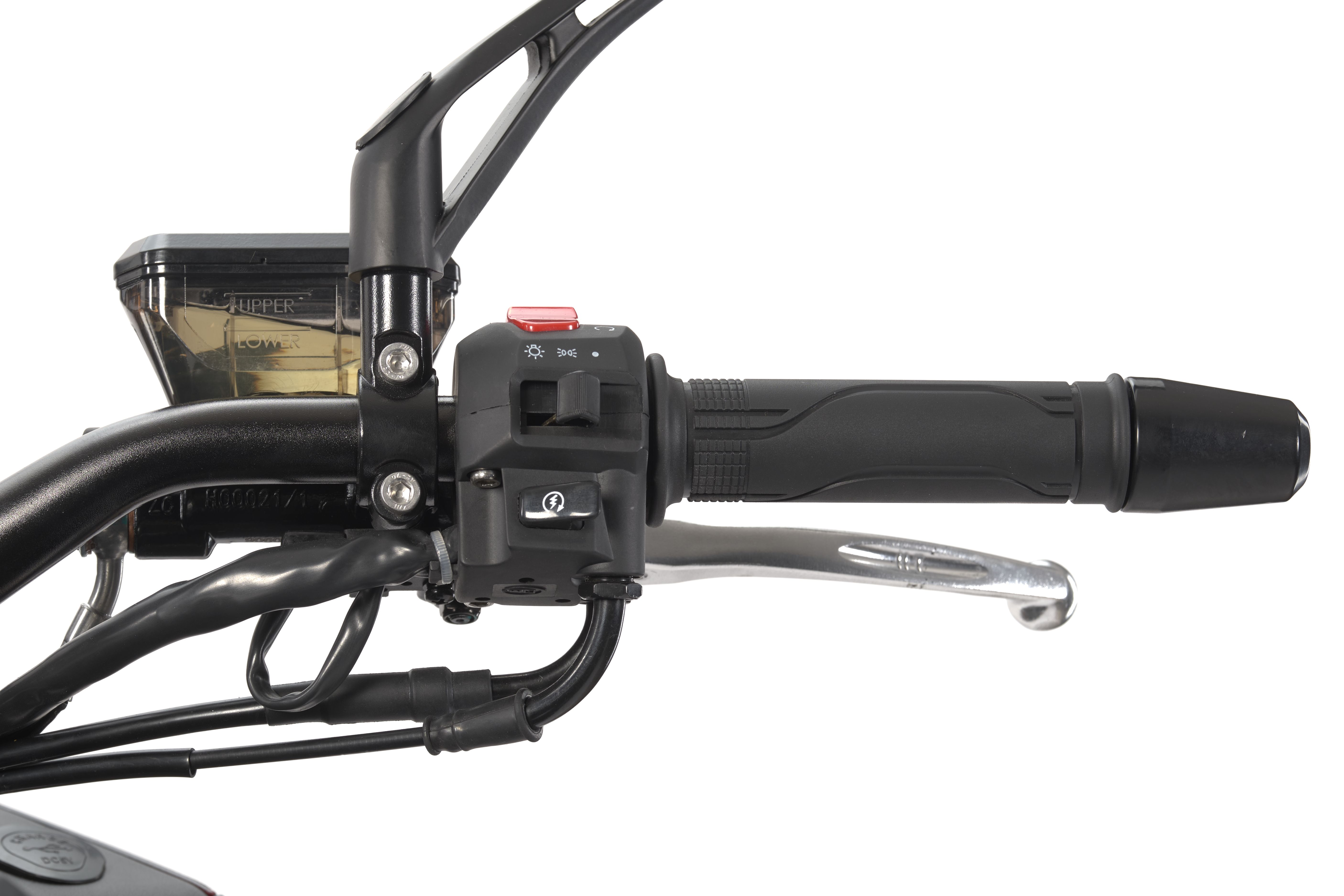 Mitt 530 TT Adventure estudio (3)