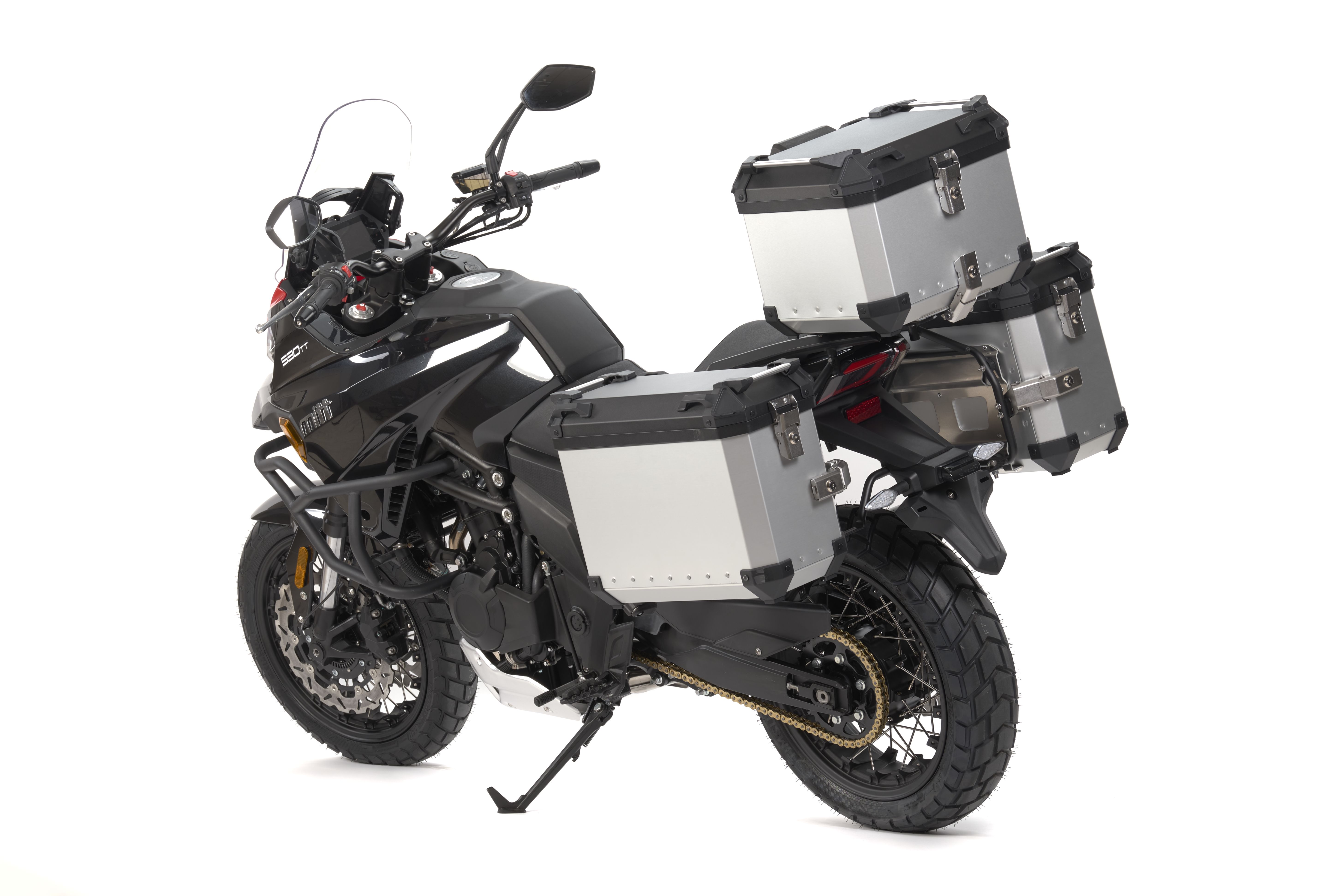 Mitt 530 TT Adventure estudio (6)