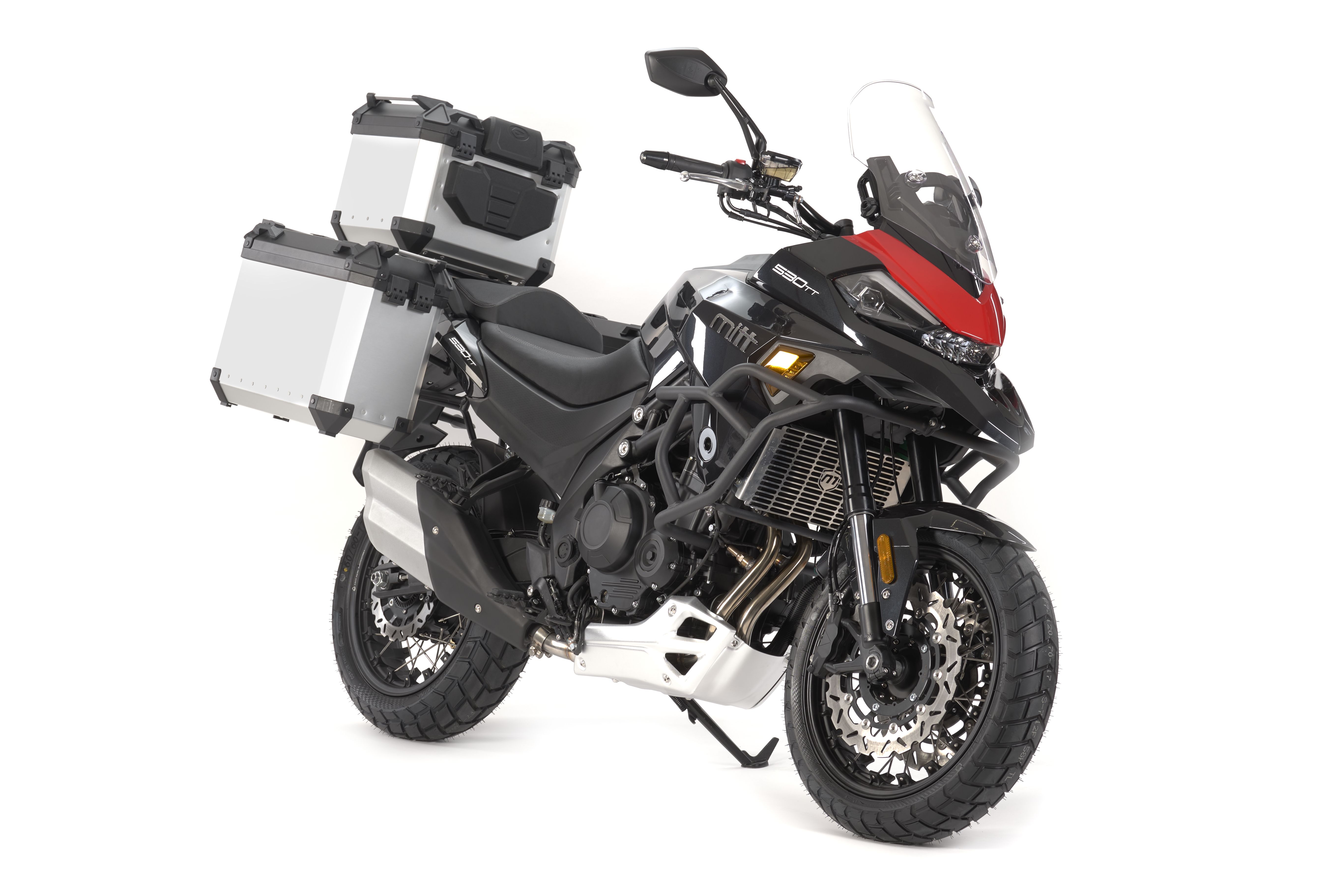 Mitt 530 TT Adventure estudio (13)
