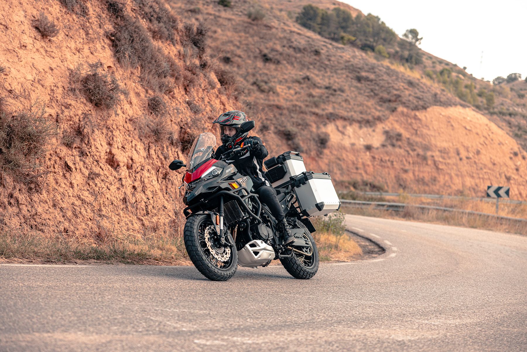 Mitt 530 TT Adventure, una trail española para el carnet A2