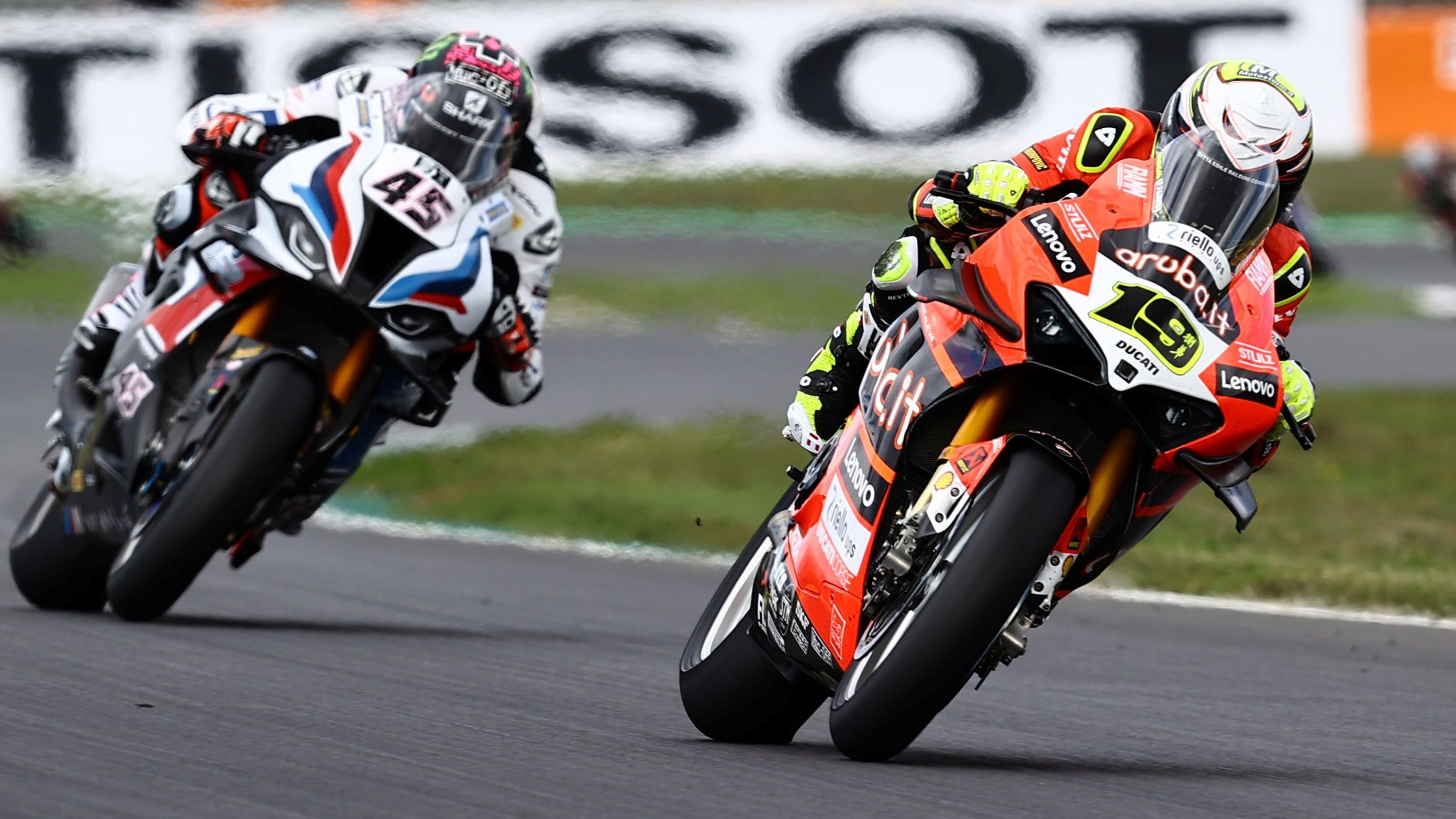 Álvaro Bautista y Scott Redding, los pilotos más opuestos en cuestión de peso en Superbike
