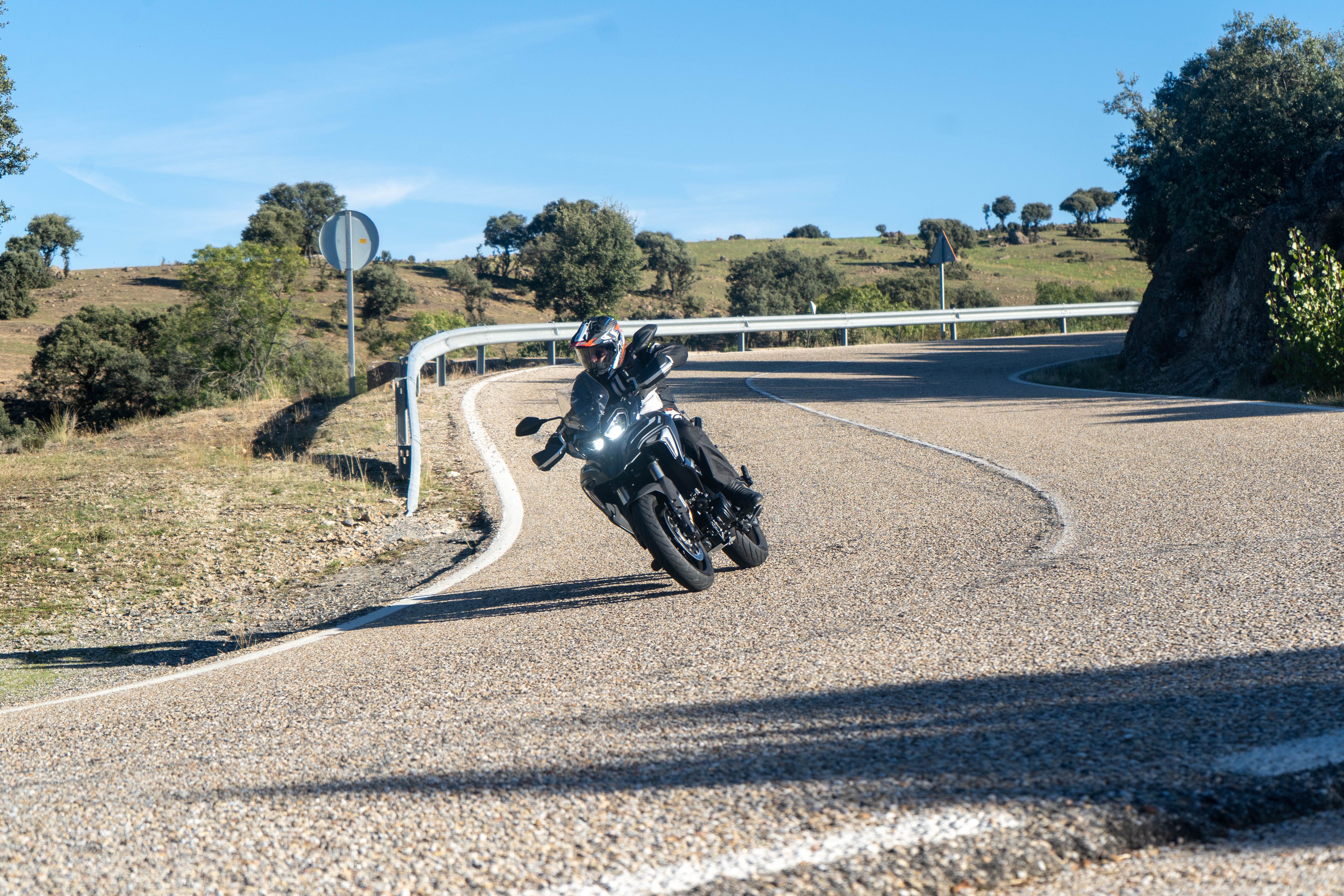 Fotos Benelli TRK 702 y 702 X