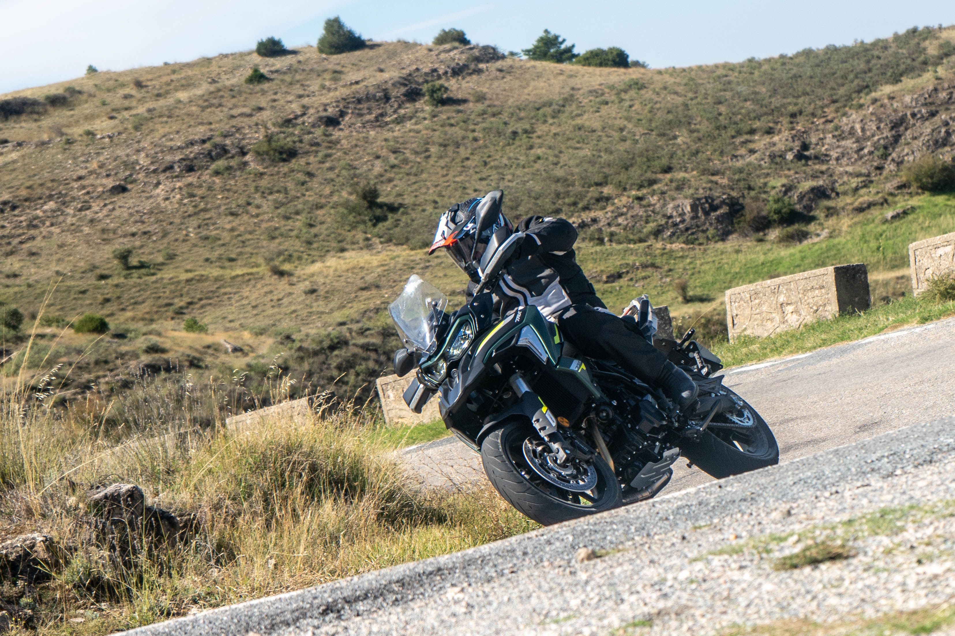 Fotos Benelli TRK 702 y 702 X