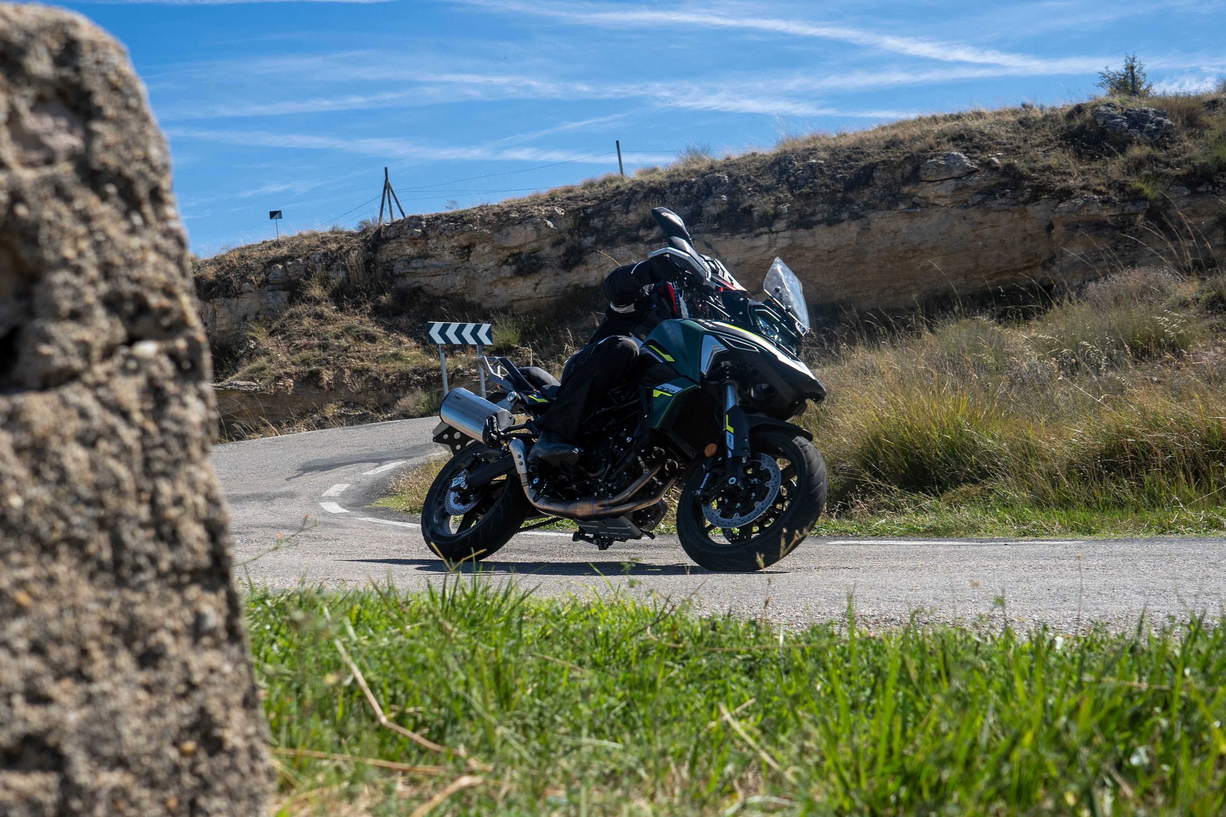 Fotos Benelli TRK 702 y 702 X