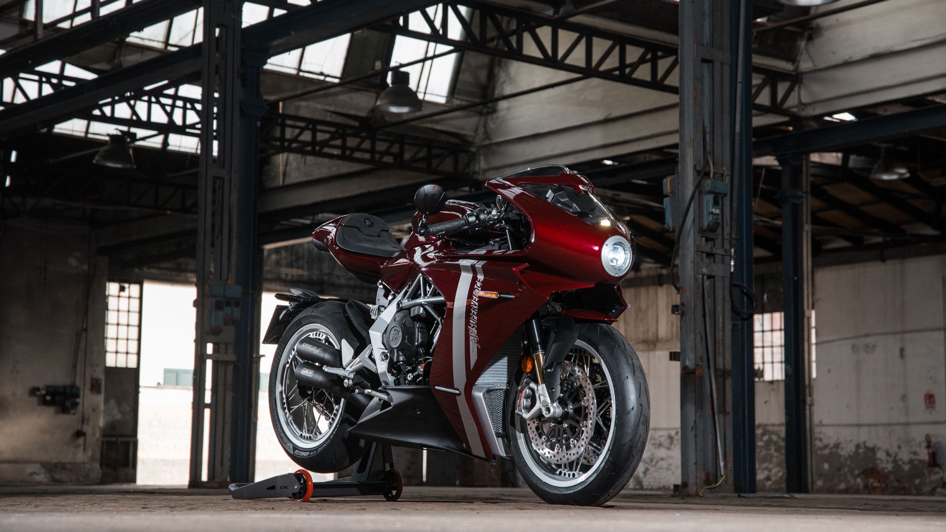 MV Agusta Superveloce 98 2024 Ambiente (3)