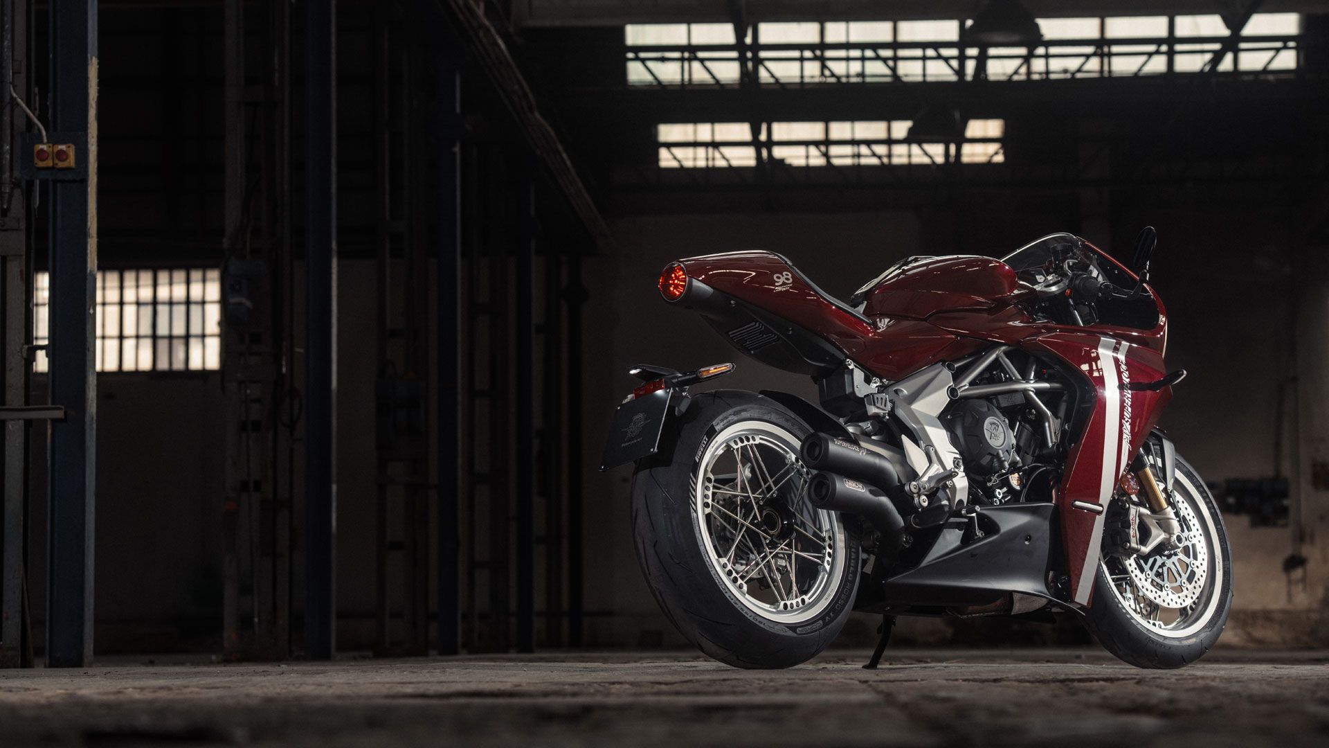 MV Agusta Superveloce 98 2024 Ambiente (4)