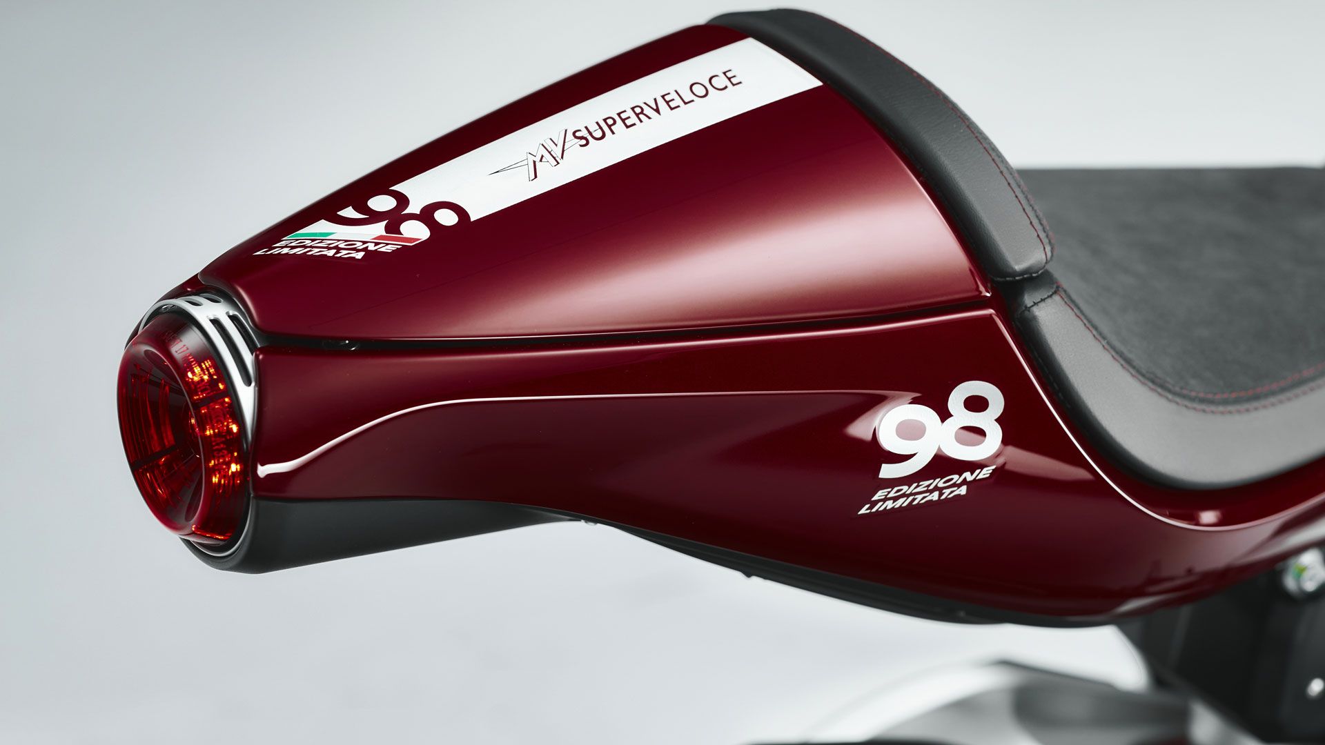 MV Agusta Superveloce 98 Racing Kit 2024 Detalles (1)