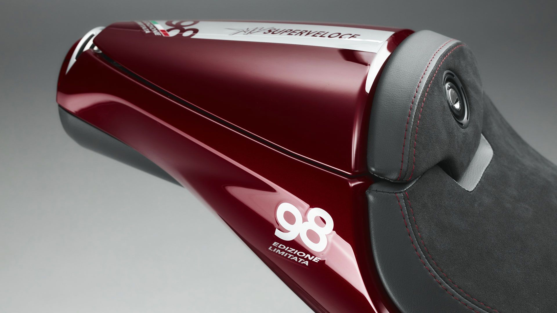 MV Agusta Superveloce 98 Racing Kit 2024 Detalles (12)