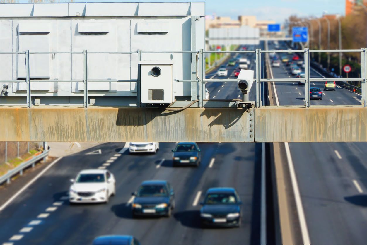 Cuántos carriles ve un radar