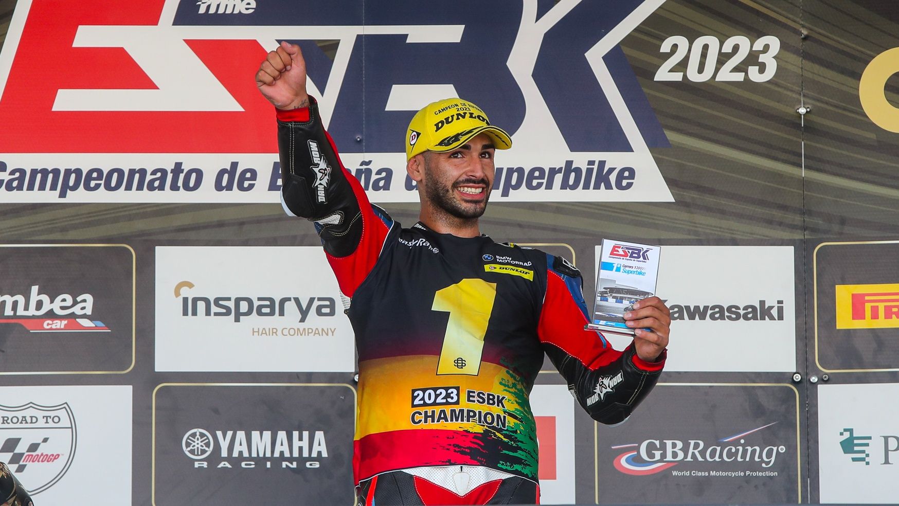 Ivo Lopes festeja su título del ESBK Superbike 2023