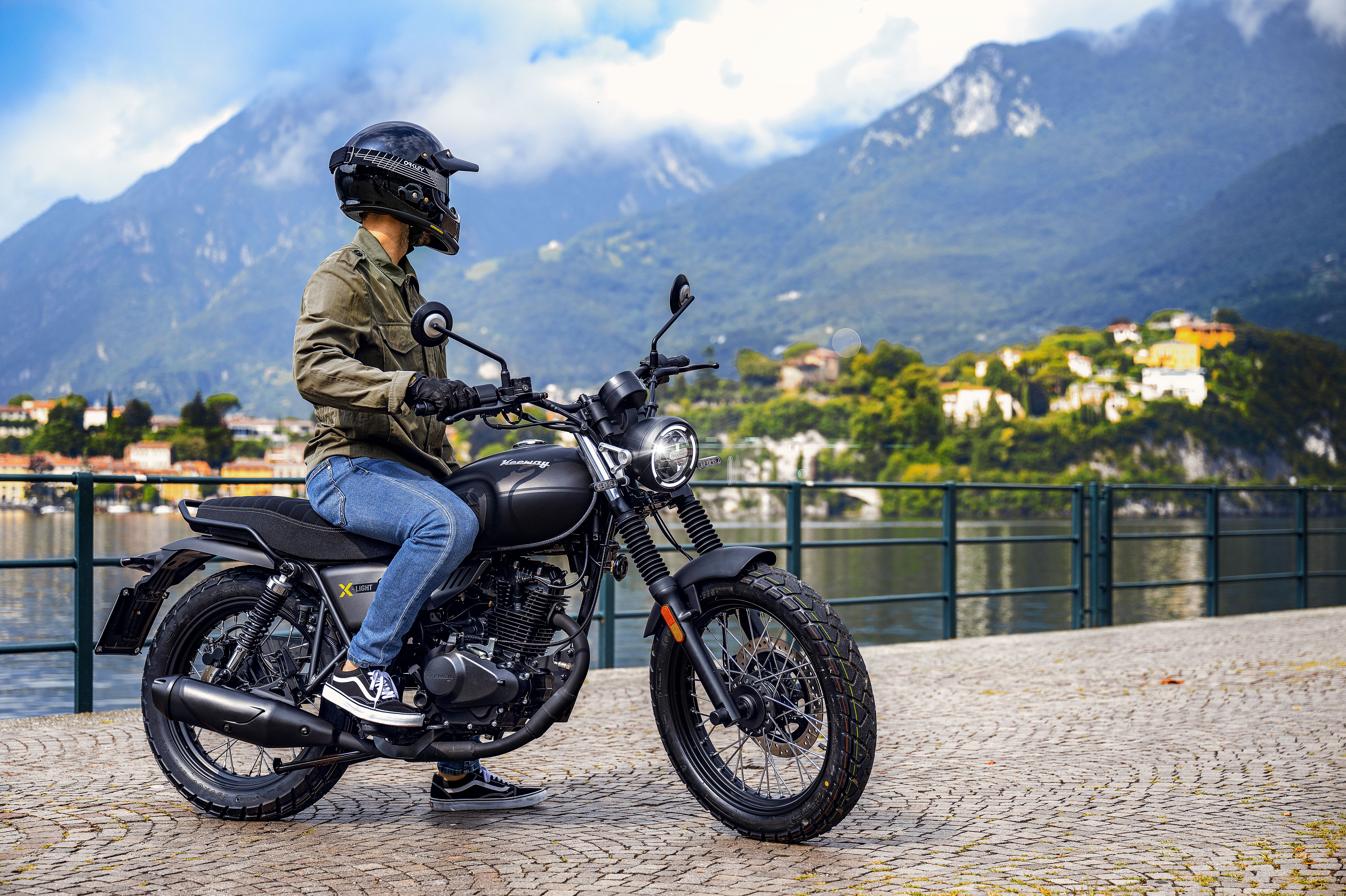 Keeway X Light 125  (15)