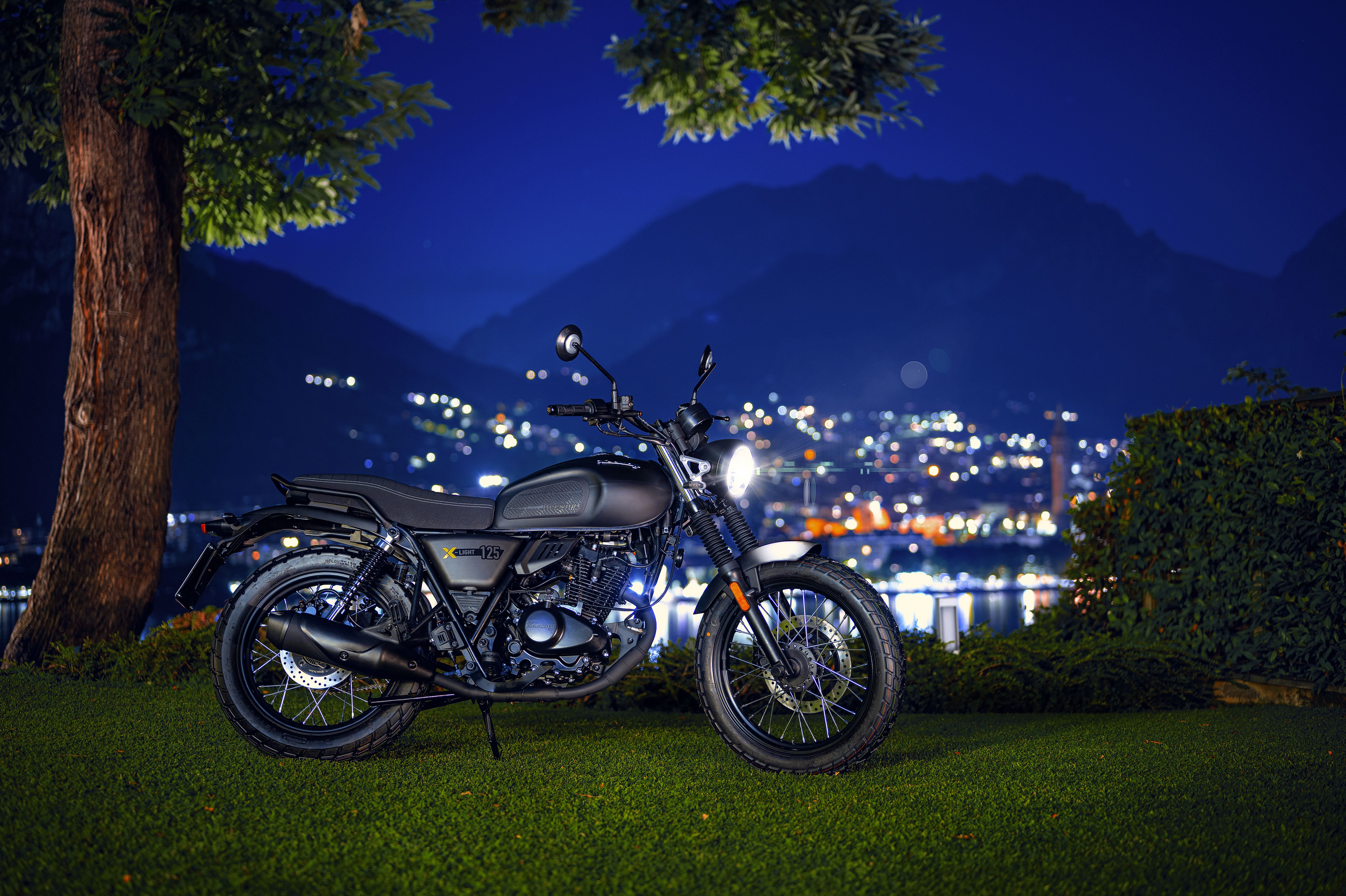 Keeway X Light 125  (20)
