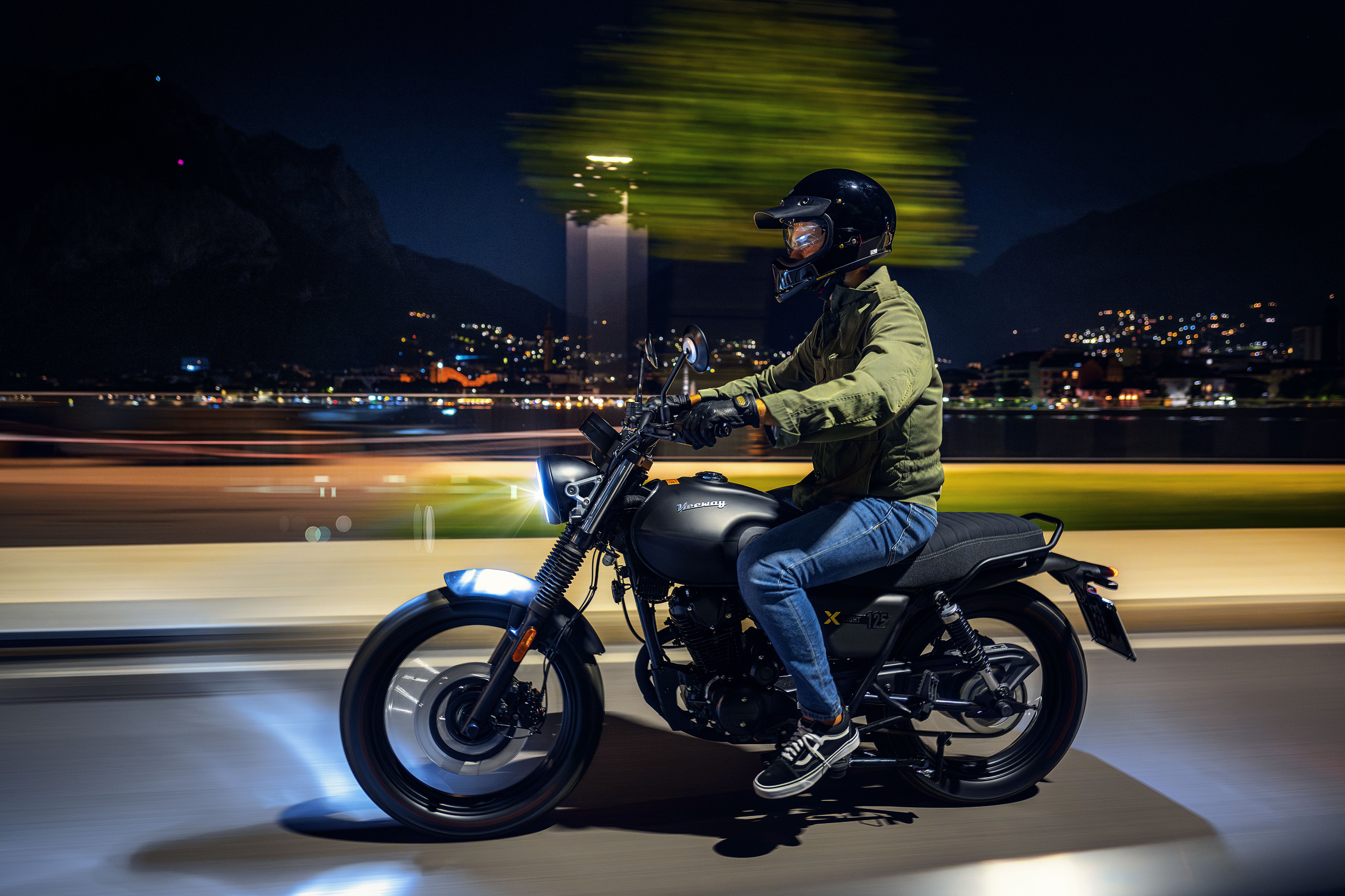 Keeway X Light 125  (21)
