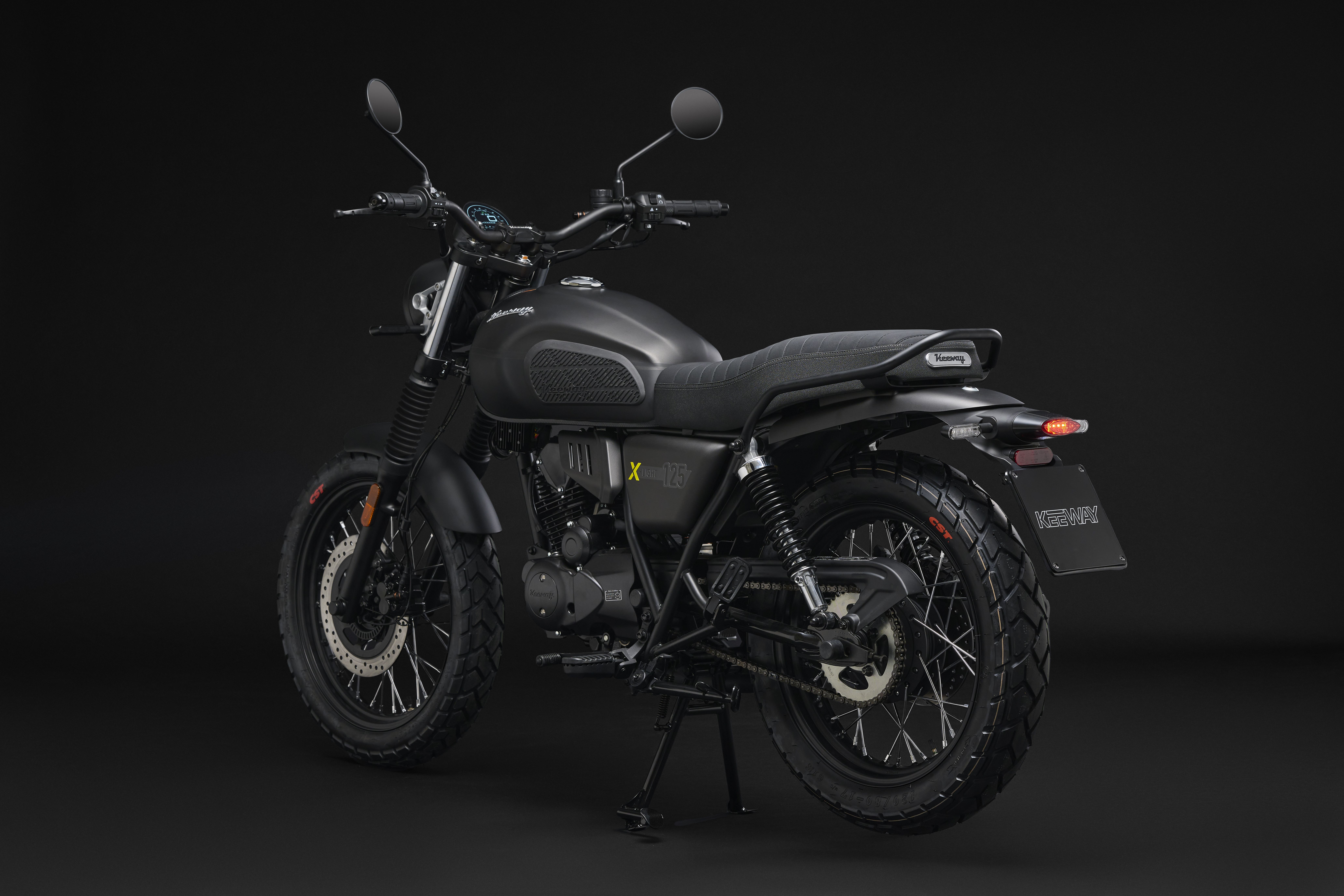 Keeway x Light 125 estatica (2)