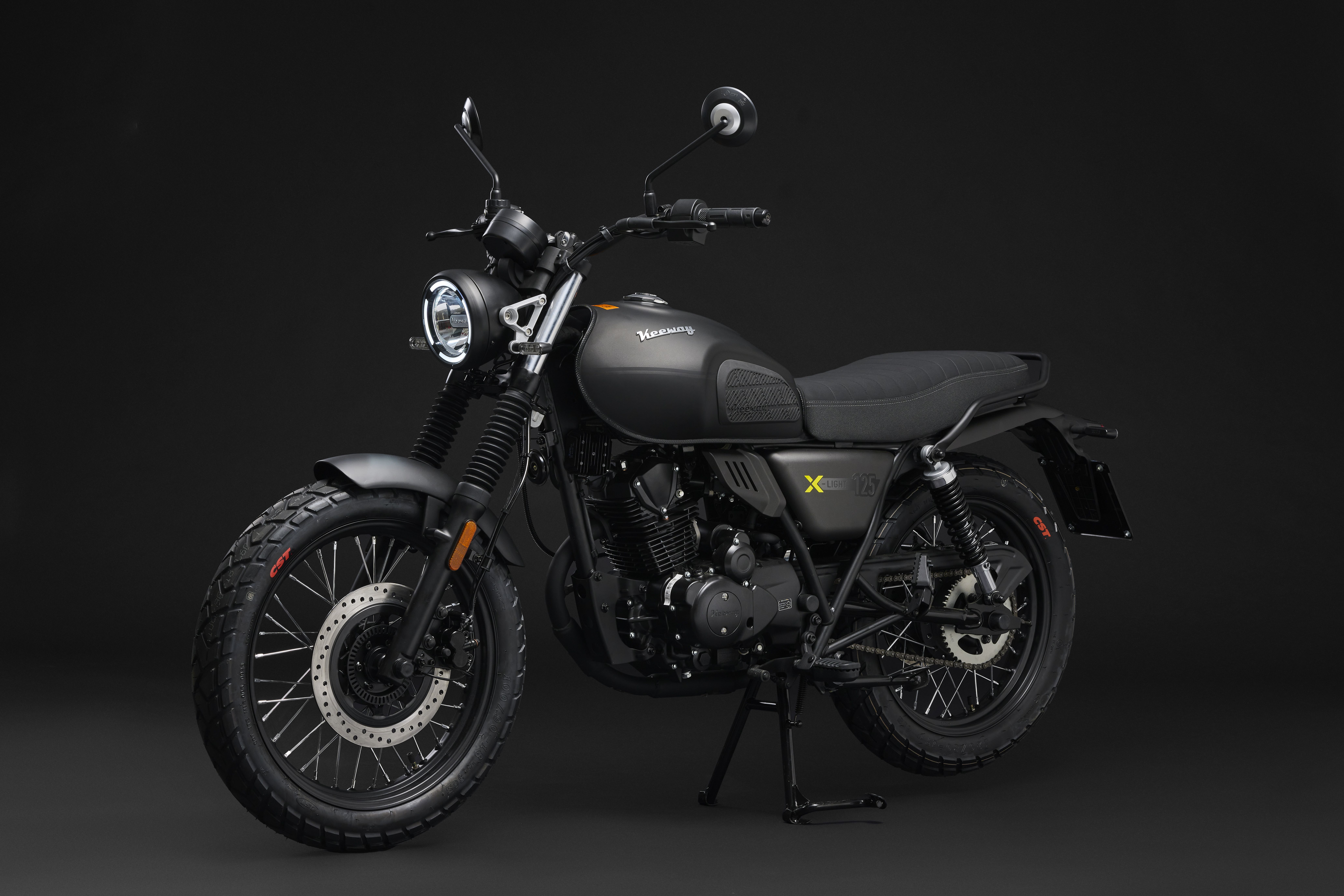 Keeway x Light 125 estatica (3)