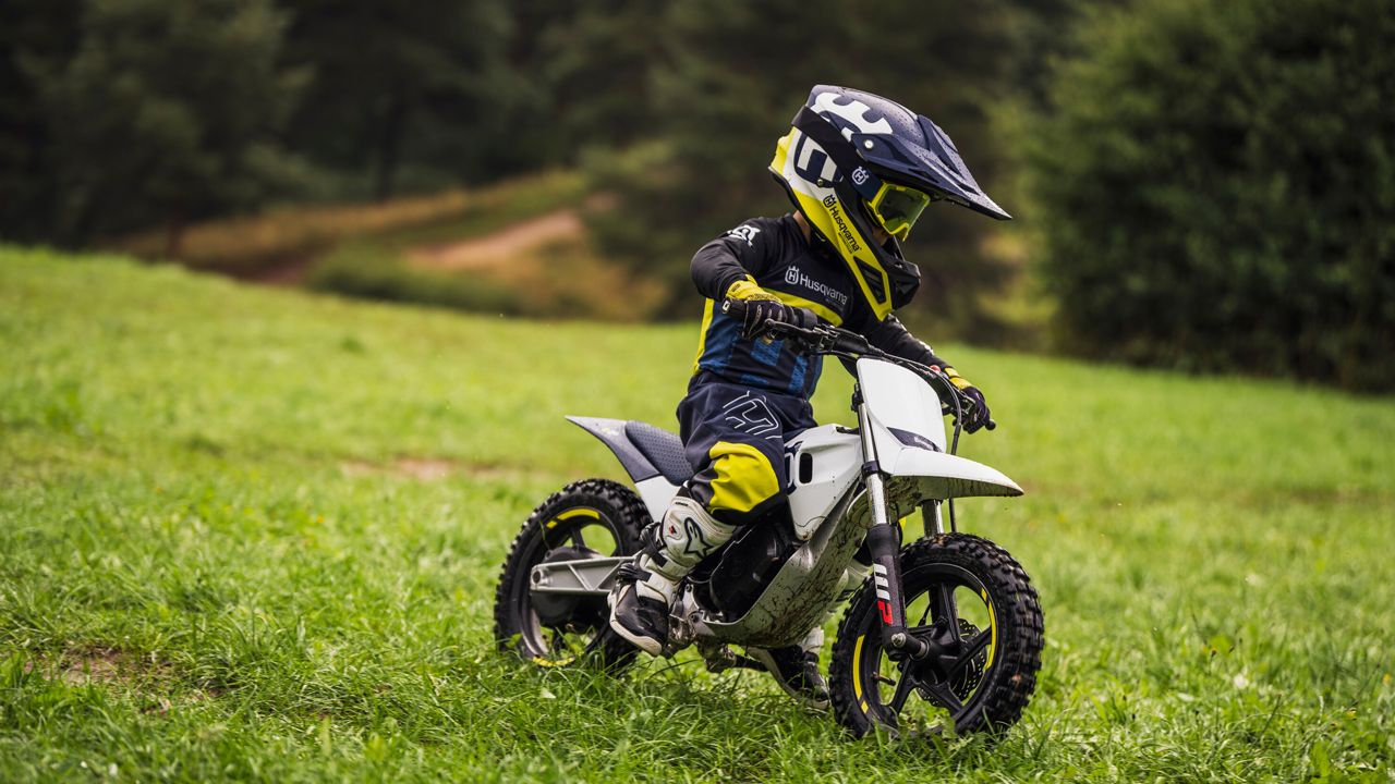 Husqvarna EE 2