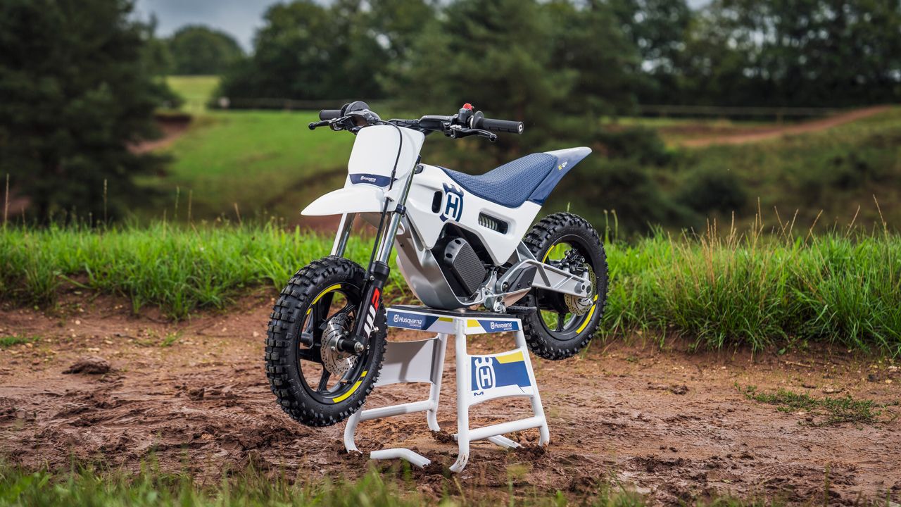 Husqvarna EE 2