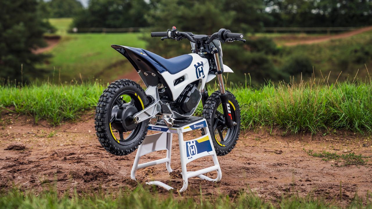Husqvarna EE 2