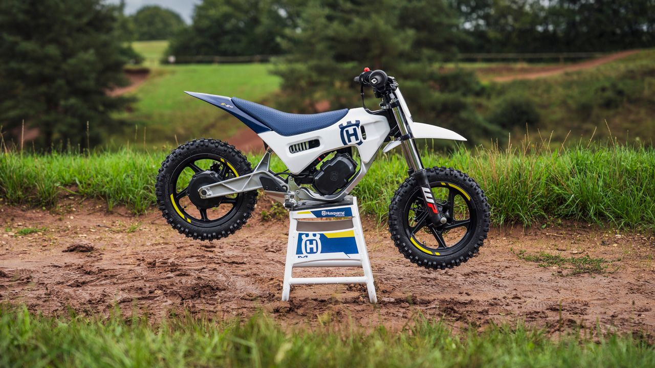 Husqvarna EE 2