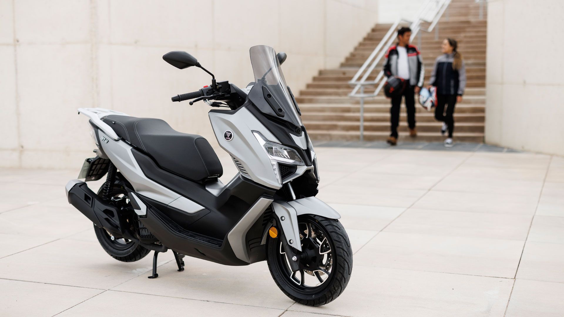 Voge SR1 125 2023 Estaticas
