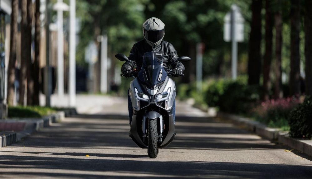 Voge SR1 125, el scooter urbano más completo