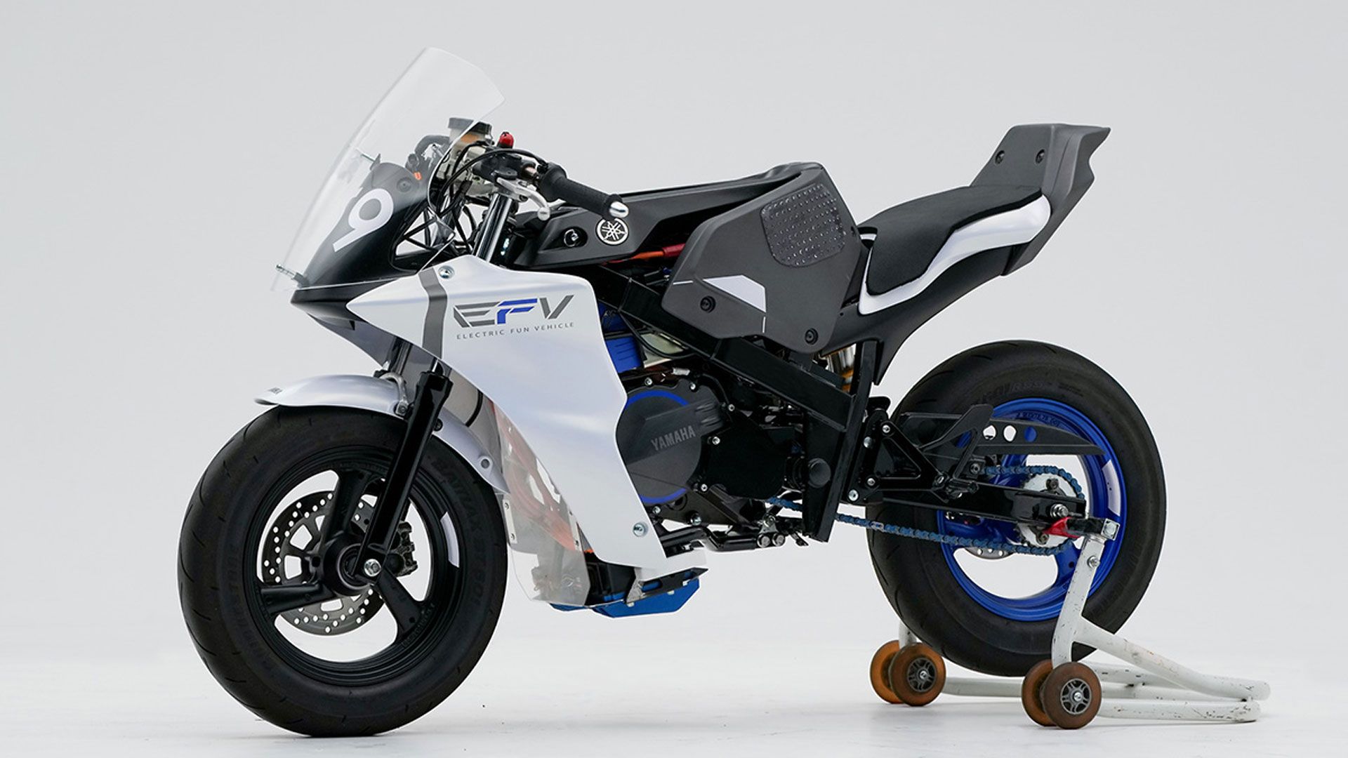 Yamaha EF V (12)