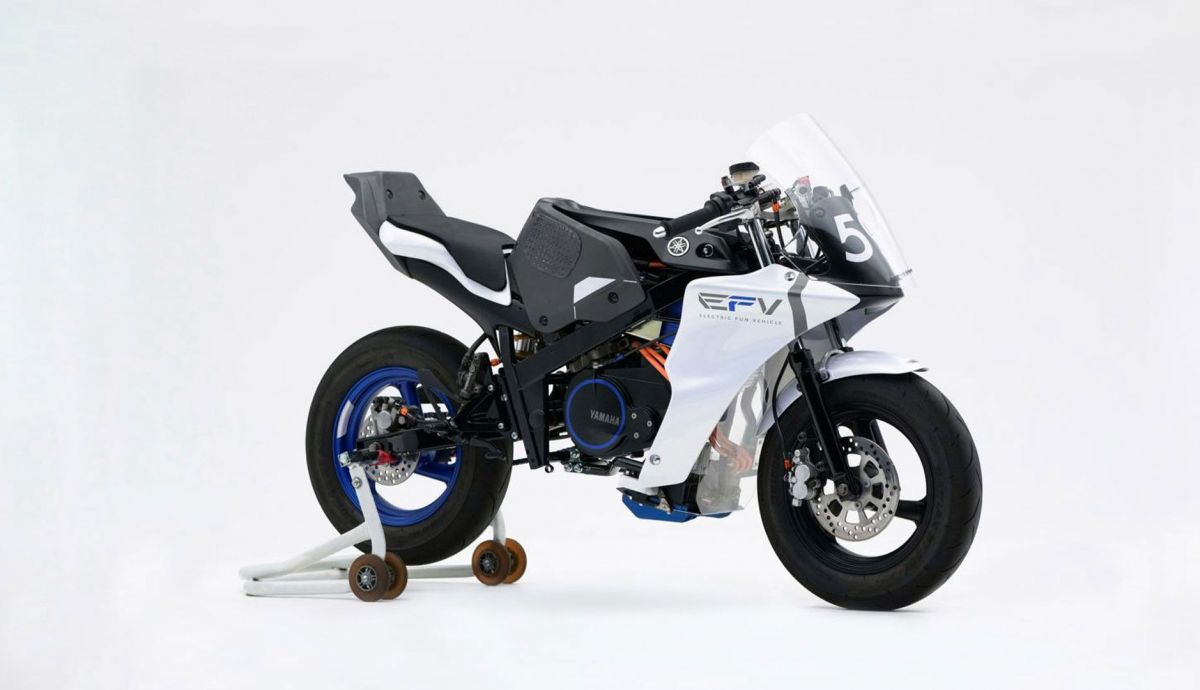 Yamaha EF V (15) Yamaha EF V (15)