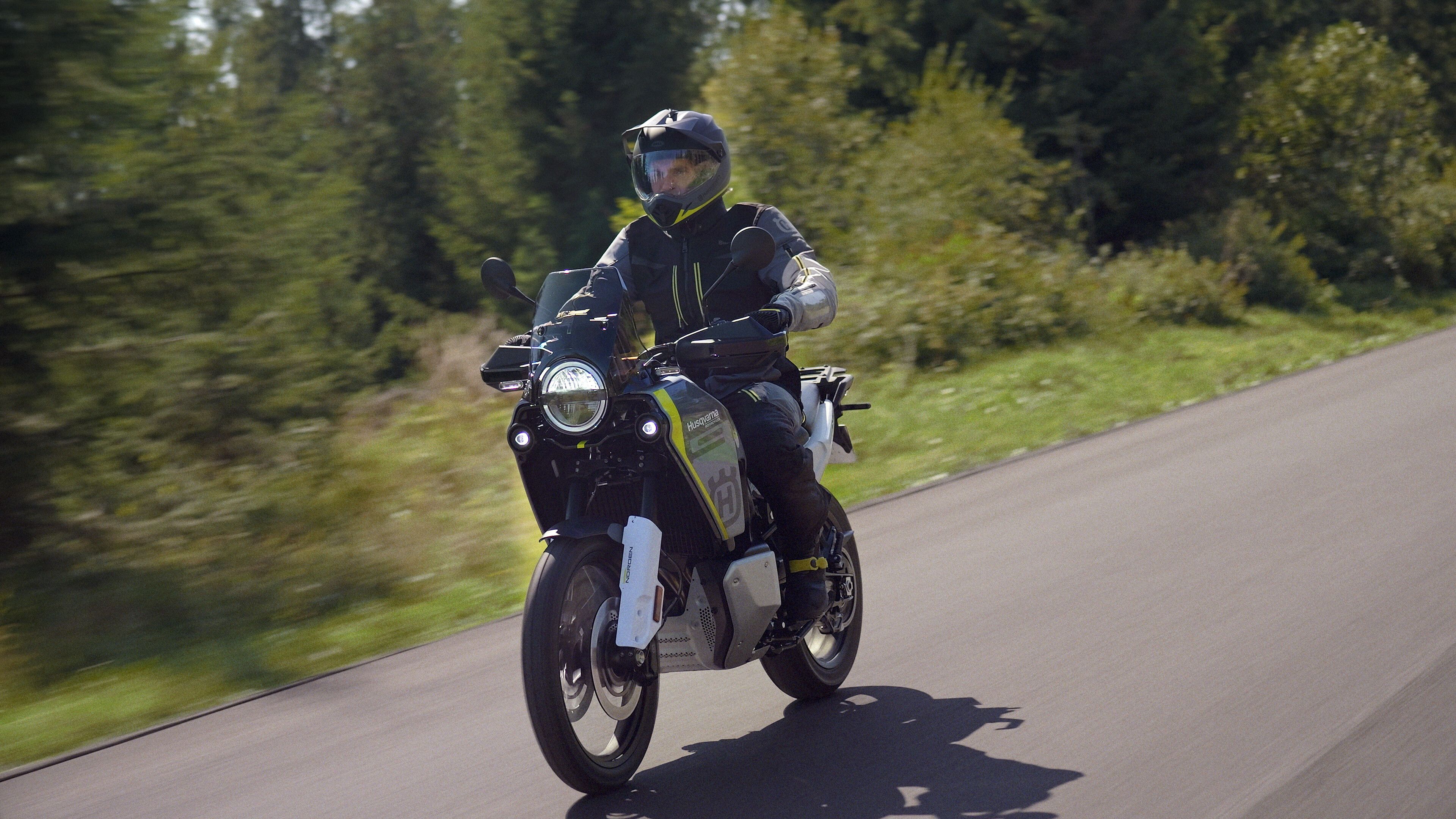 Husqvarna Norden 901 2024. 