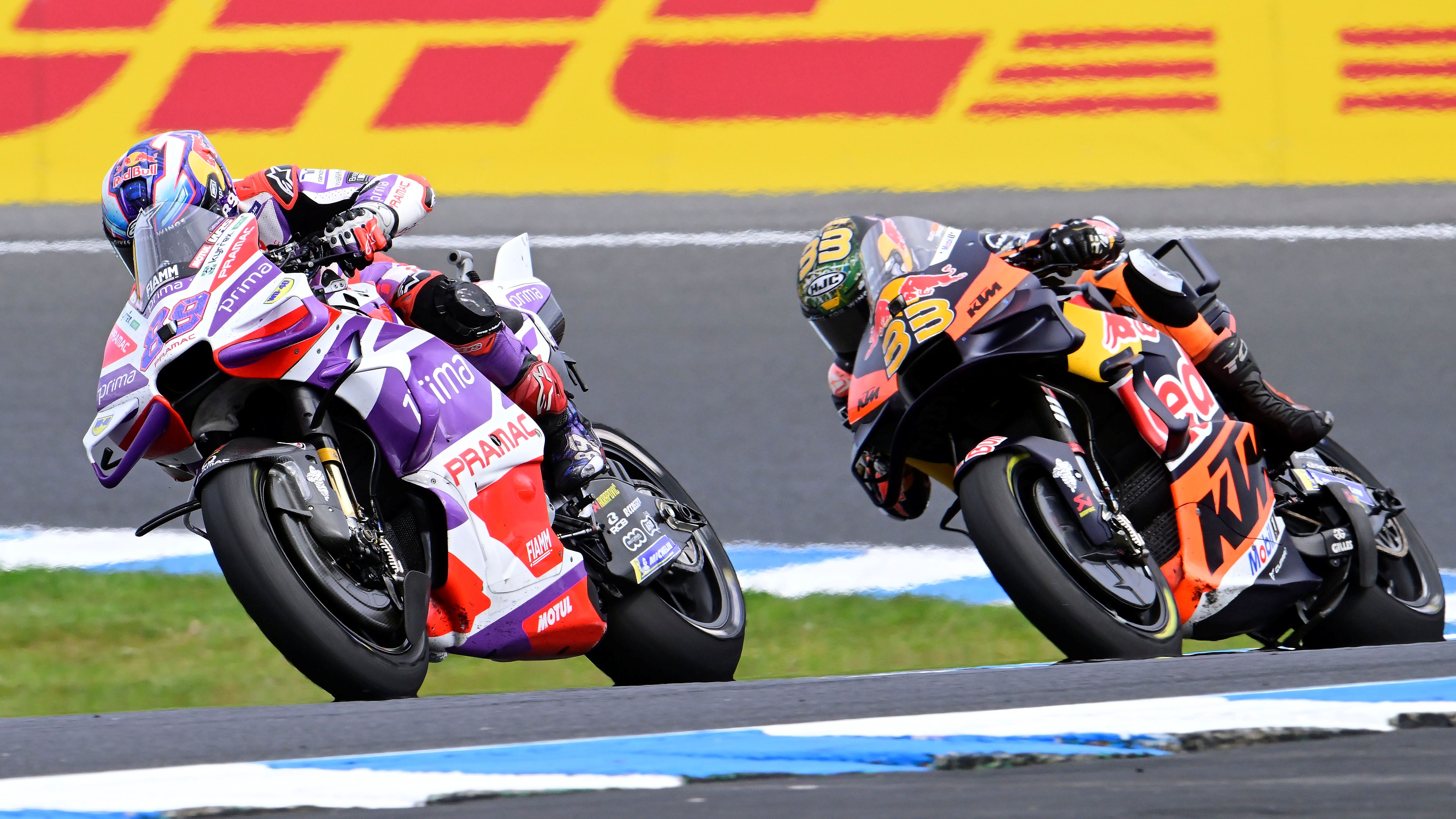 Jorge Martín comanda delante de Brad Binder, MotoGP Phillip Island 2023