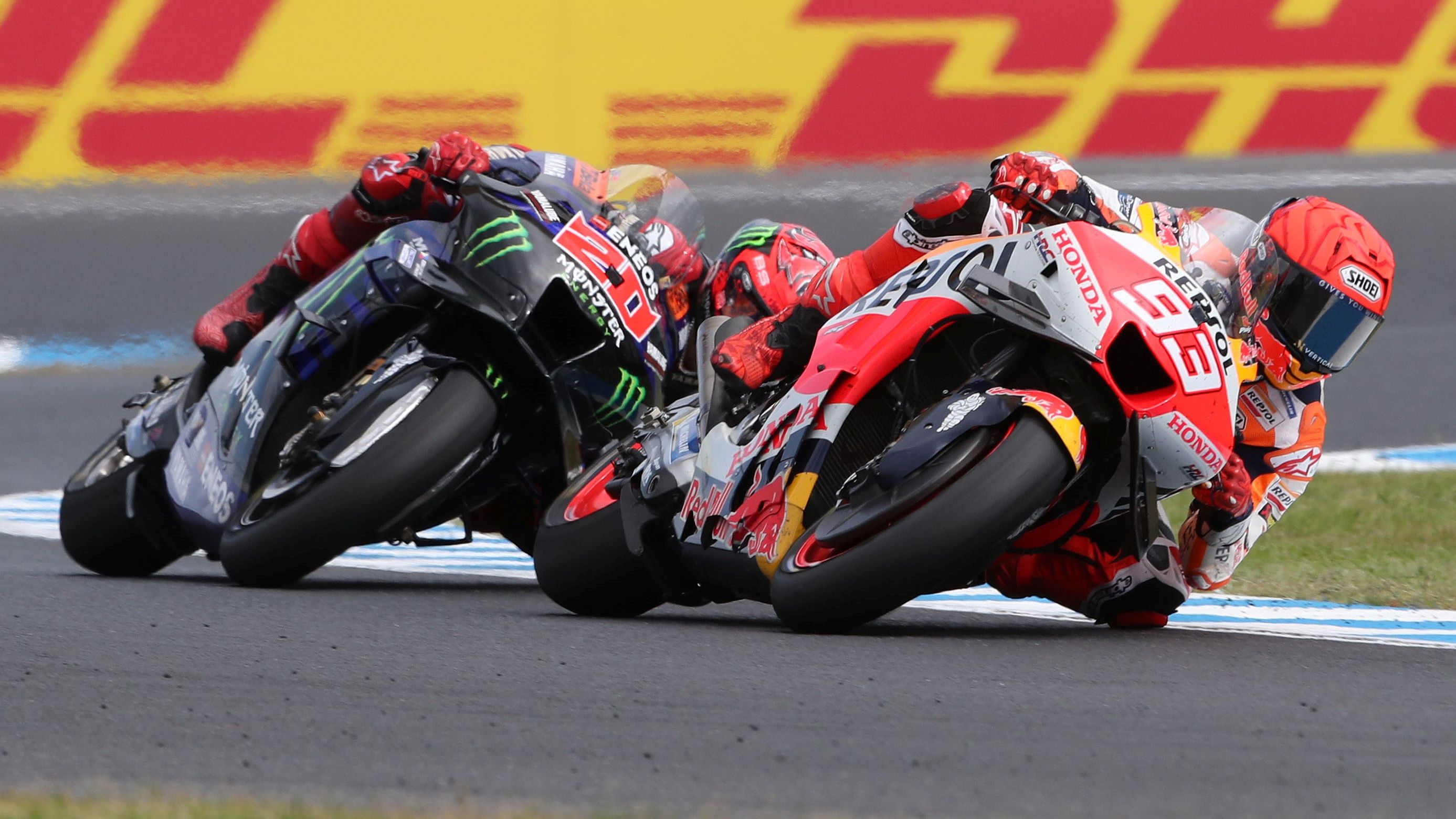Marc Márquez con Fabio Quartararo detrás, MotoGP Phillip Island 2023